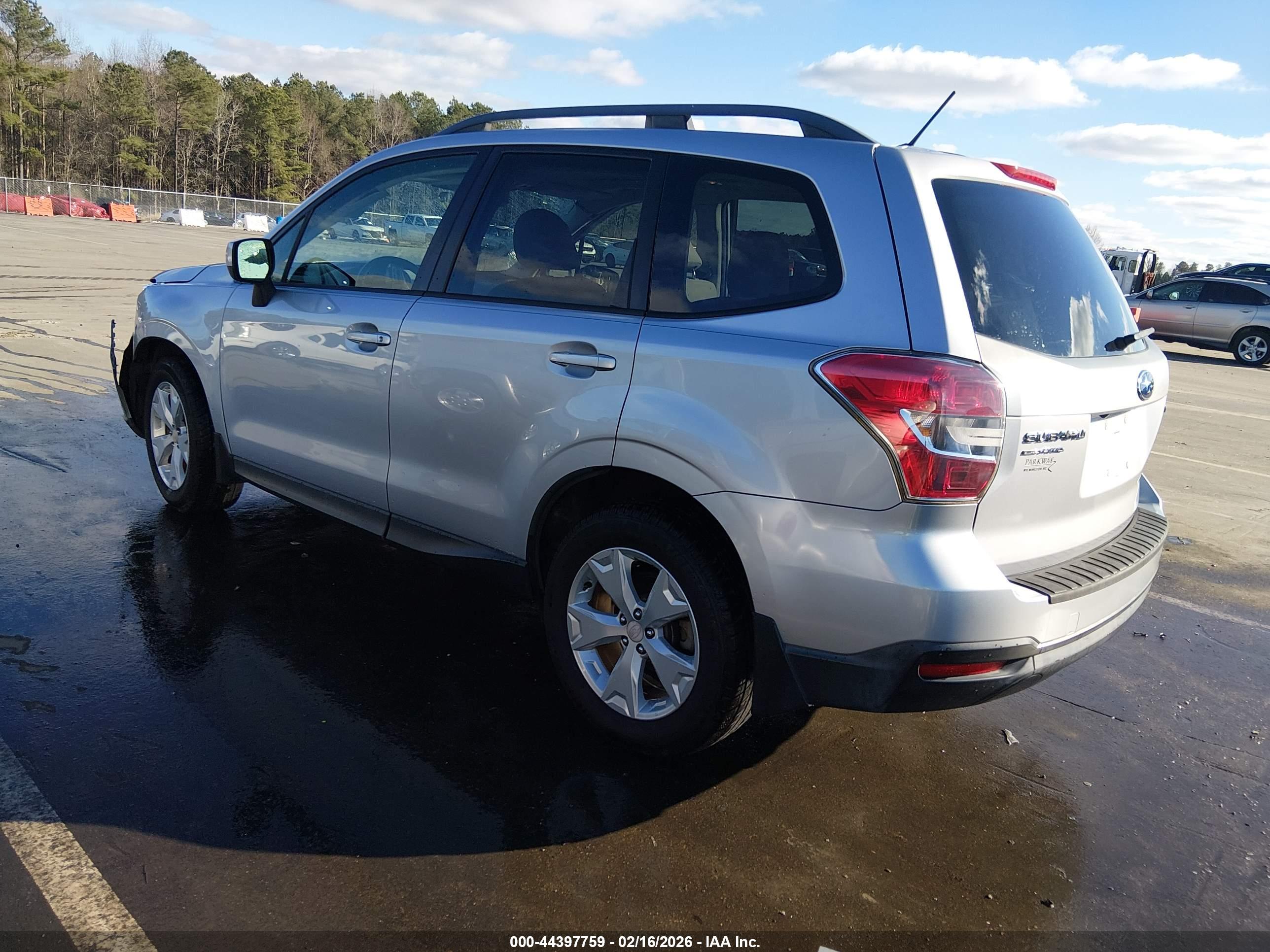 SUBARU FORESTER image 3
