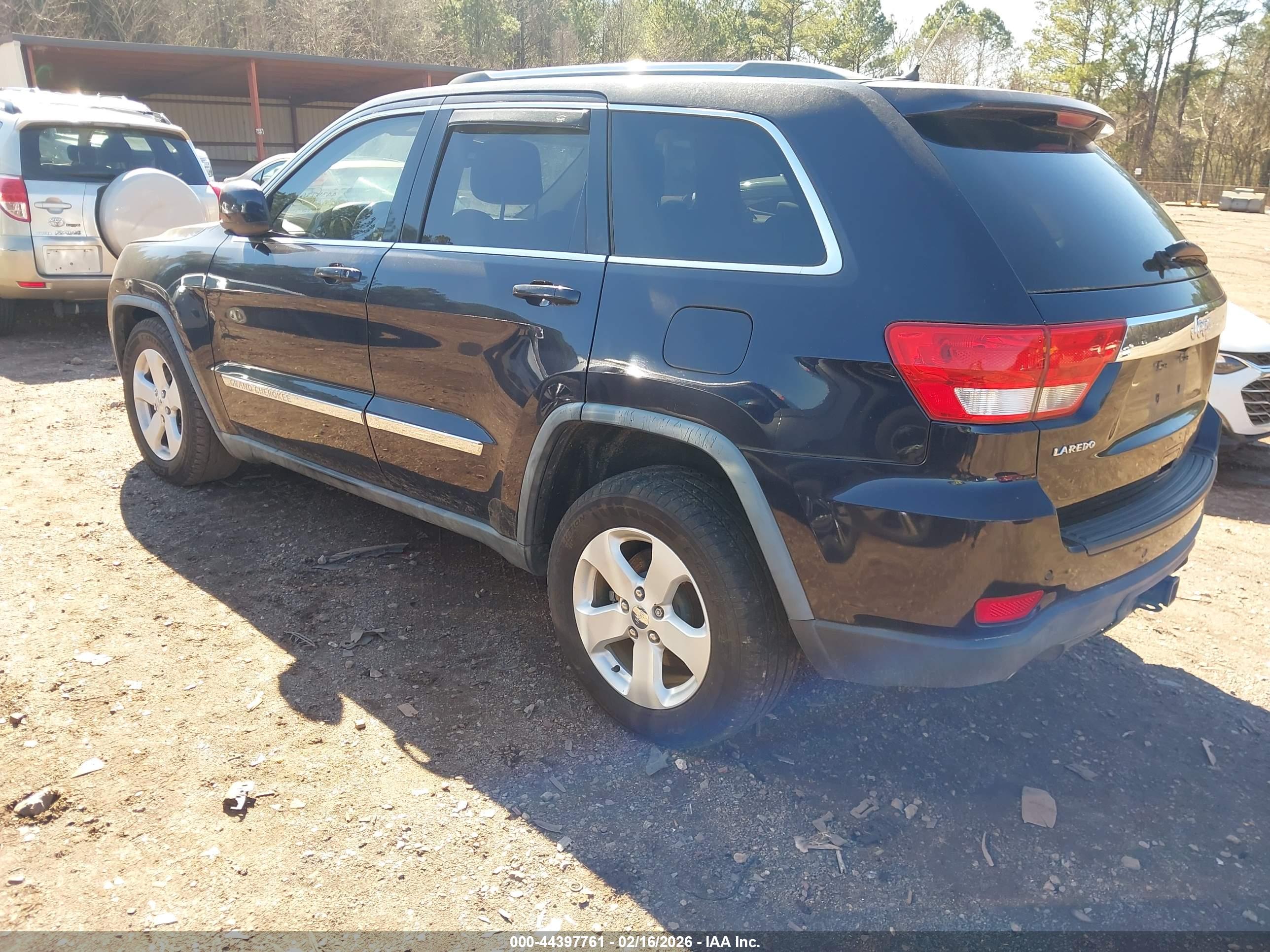 JEEP GRAND image 3