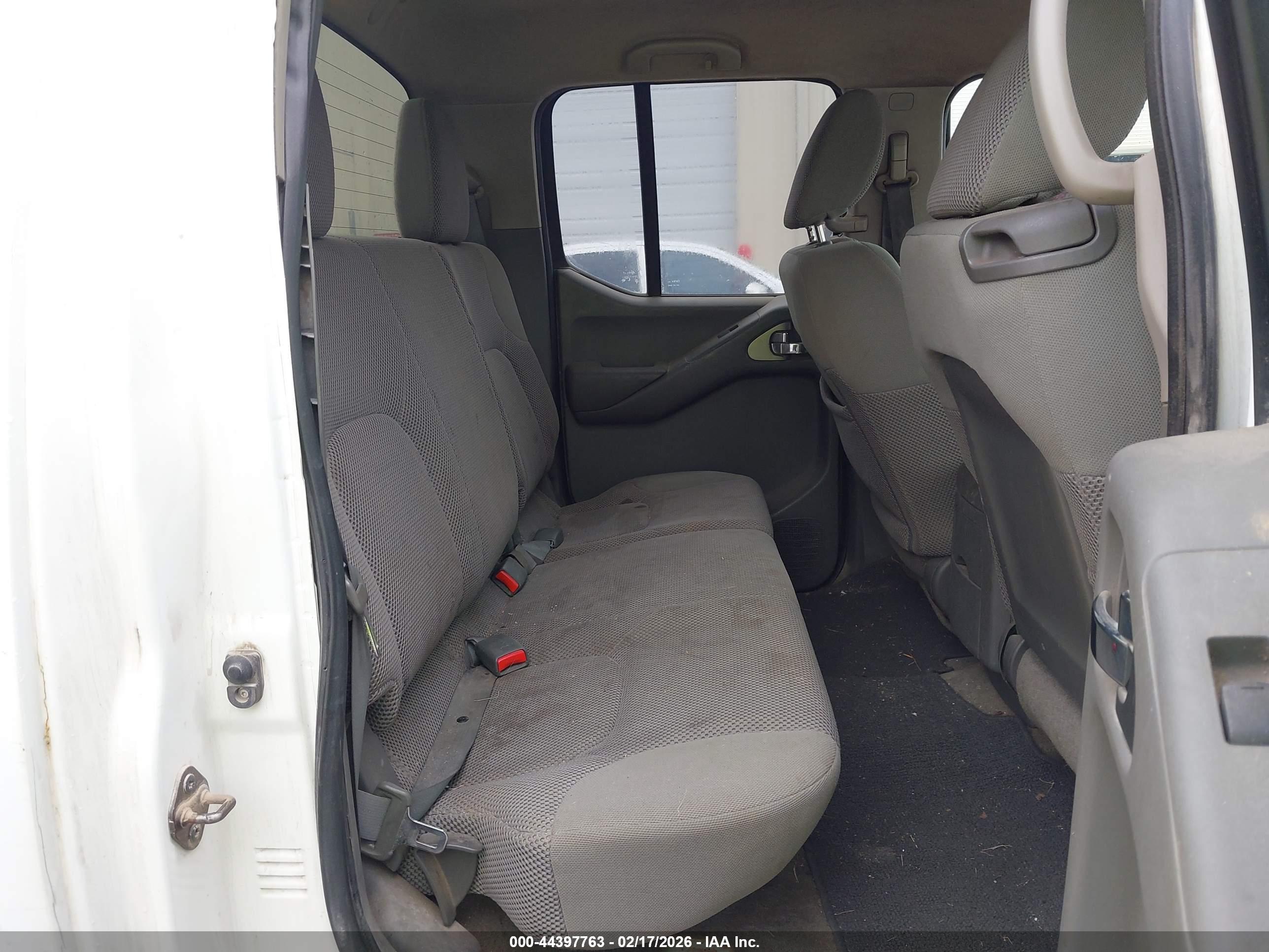 NISSAN FRONTIER image 8