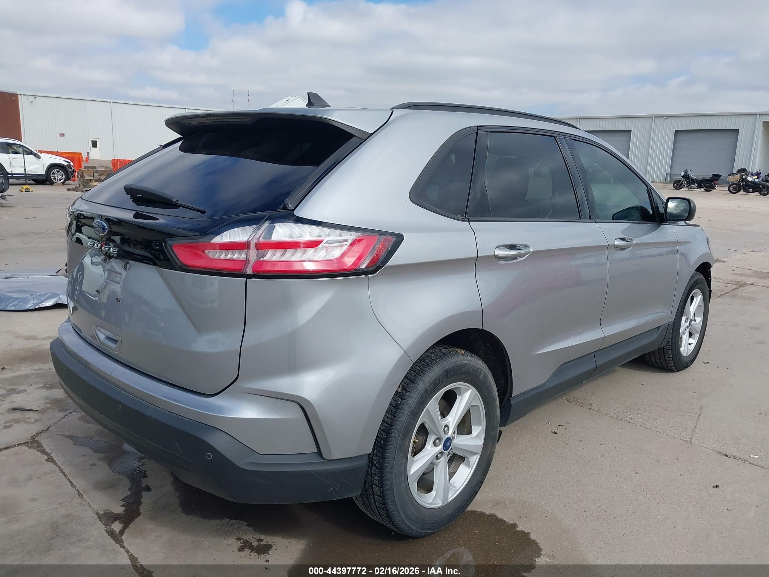 FORD EDGE image 4