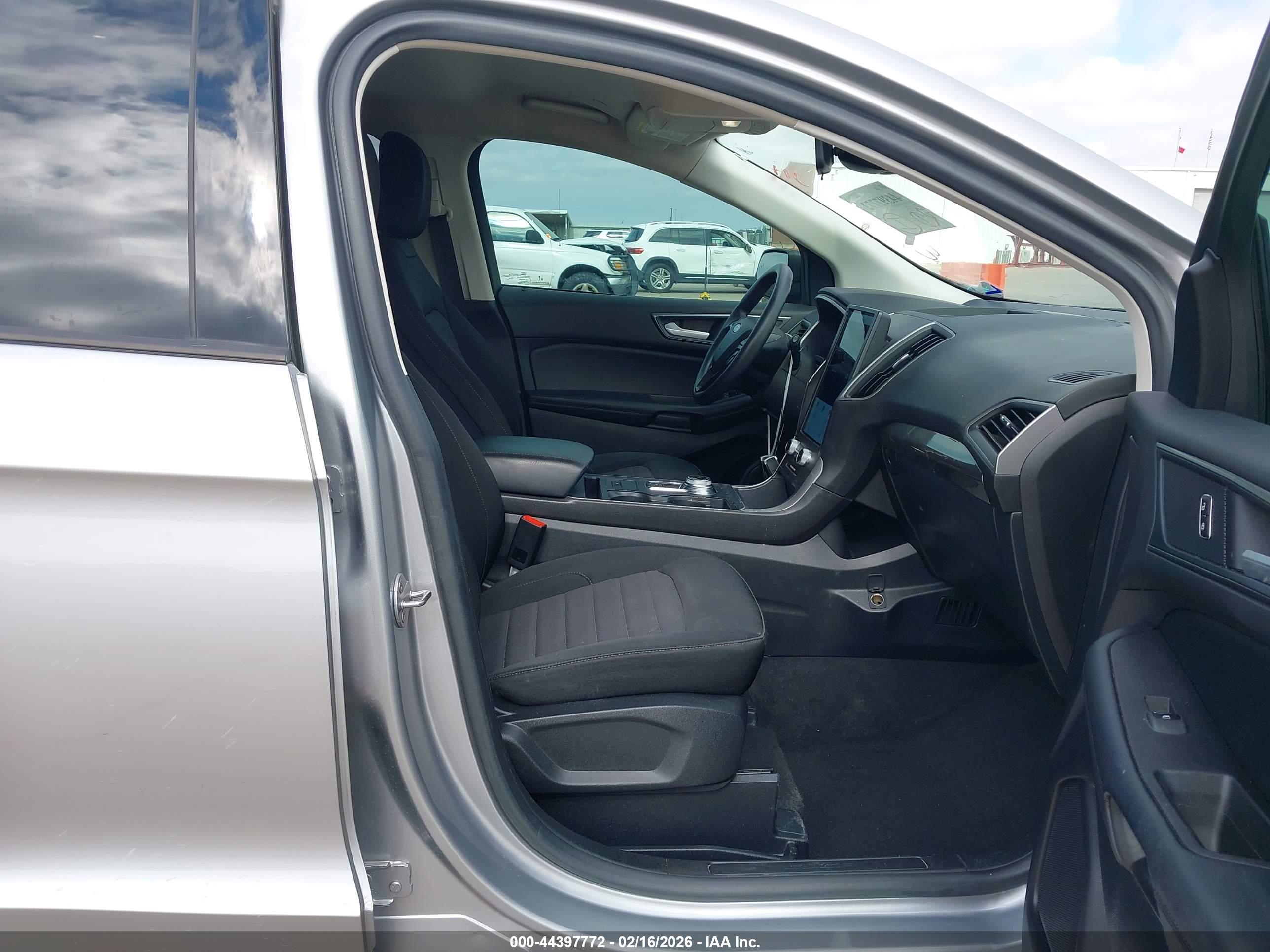 FORD EDGE image 5