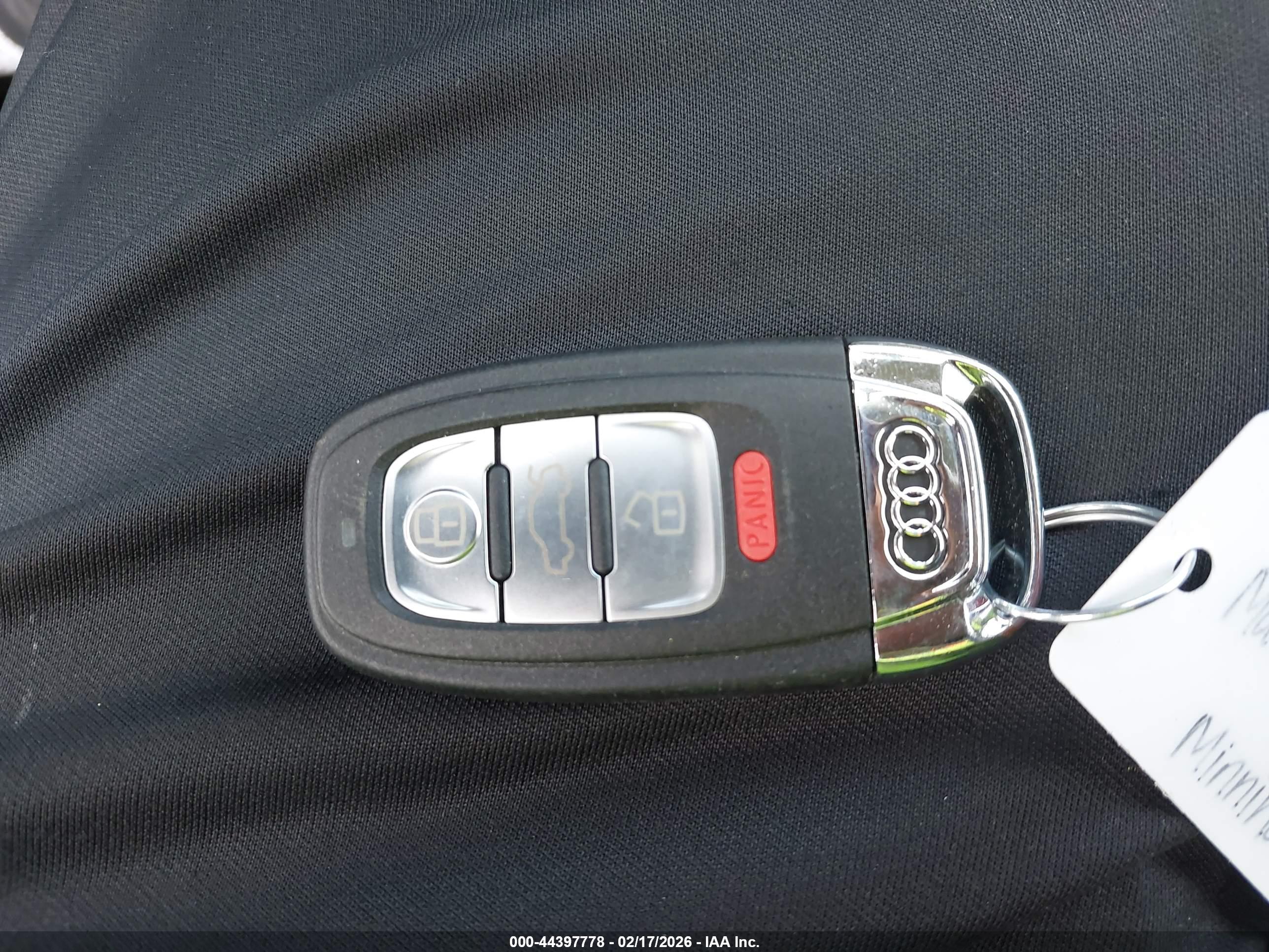 AUDI A6 image 11