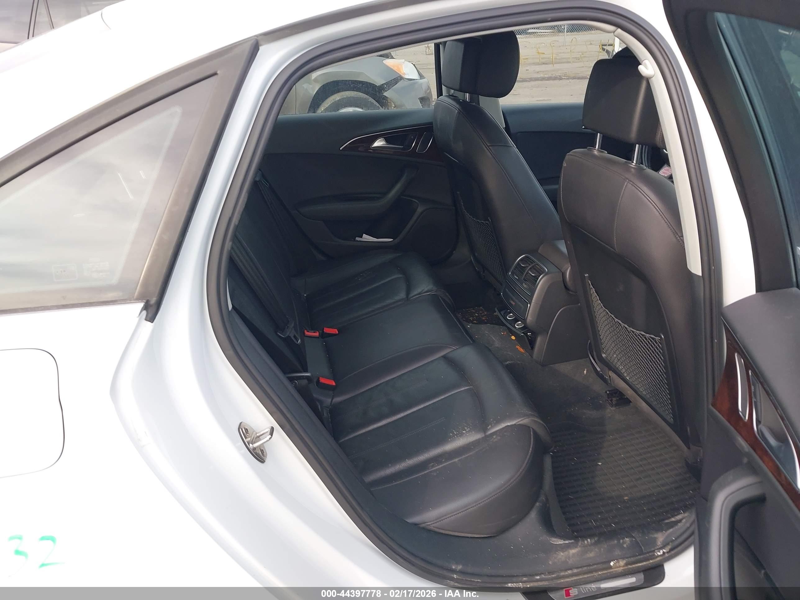 AUDI A6 image 8