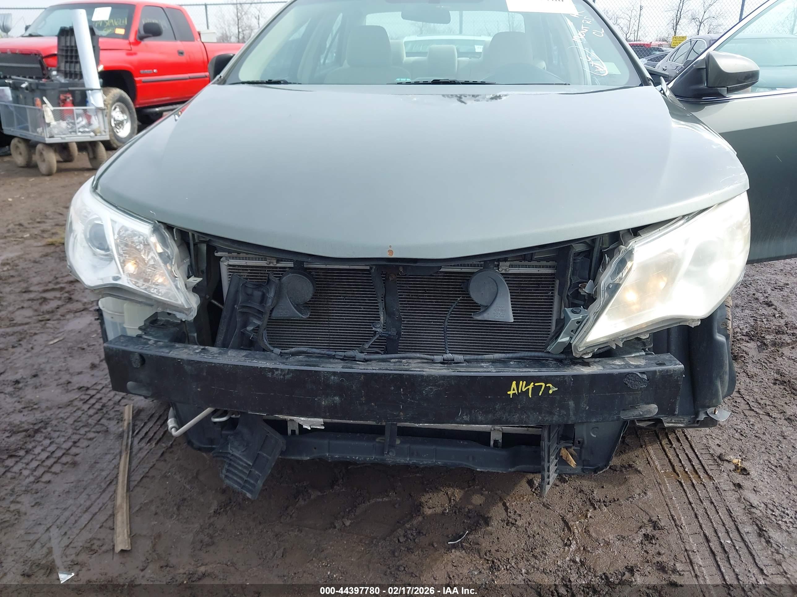 TOYOTA CAMRY image 6