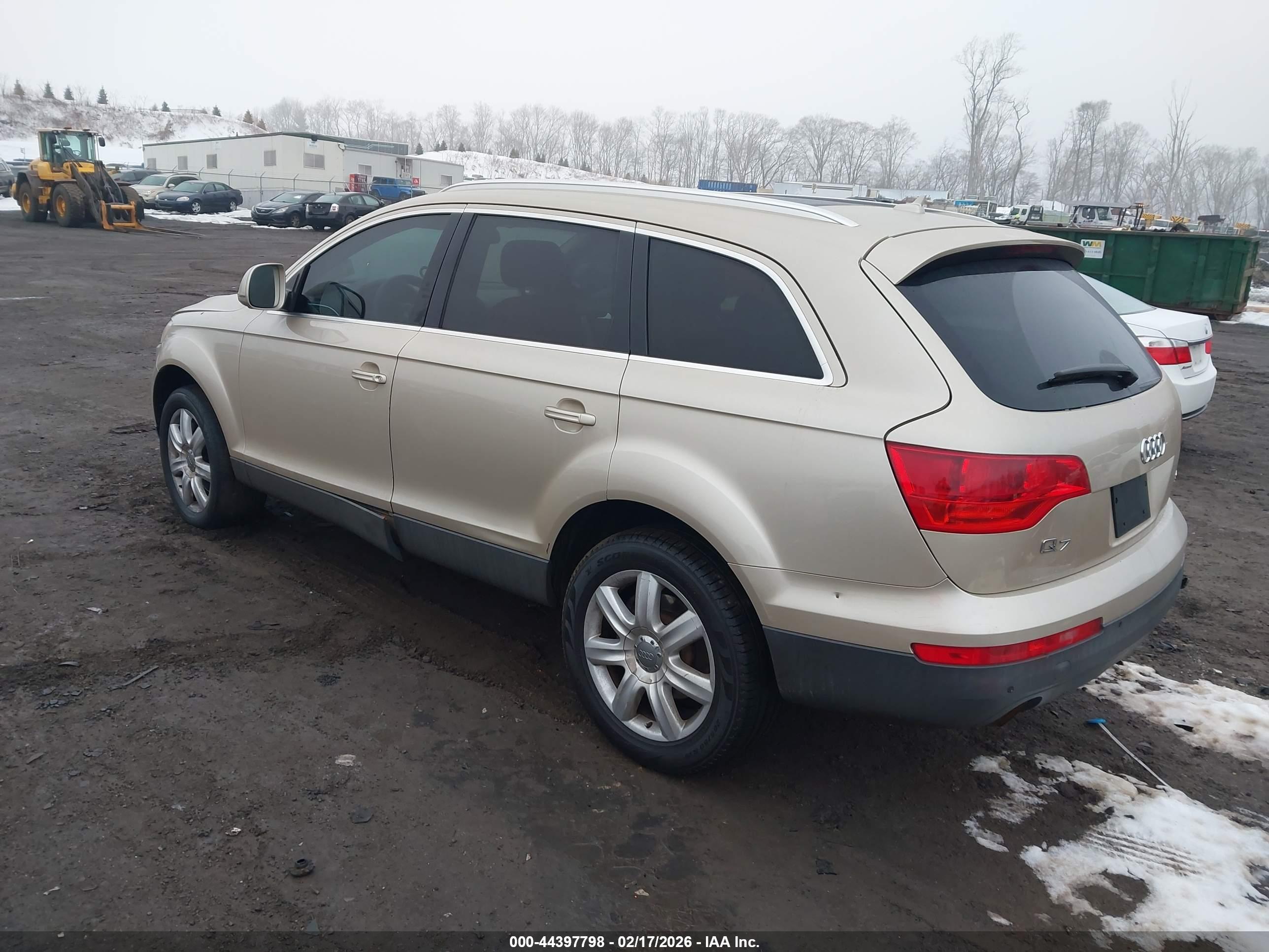 AUDI Q7 image 3