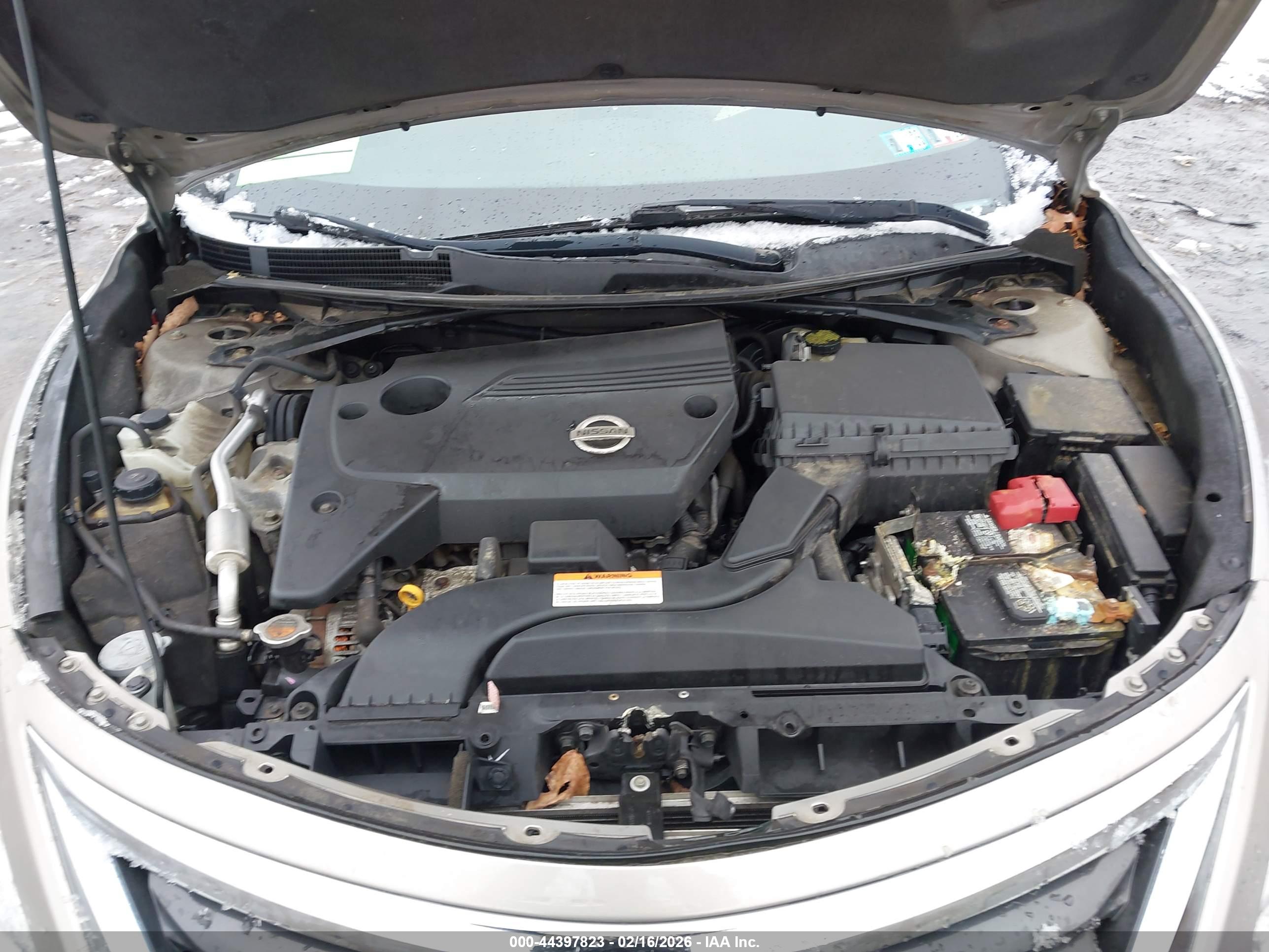 NISSAN ALTIMA image 10