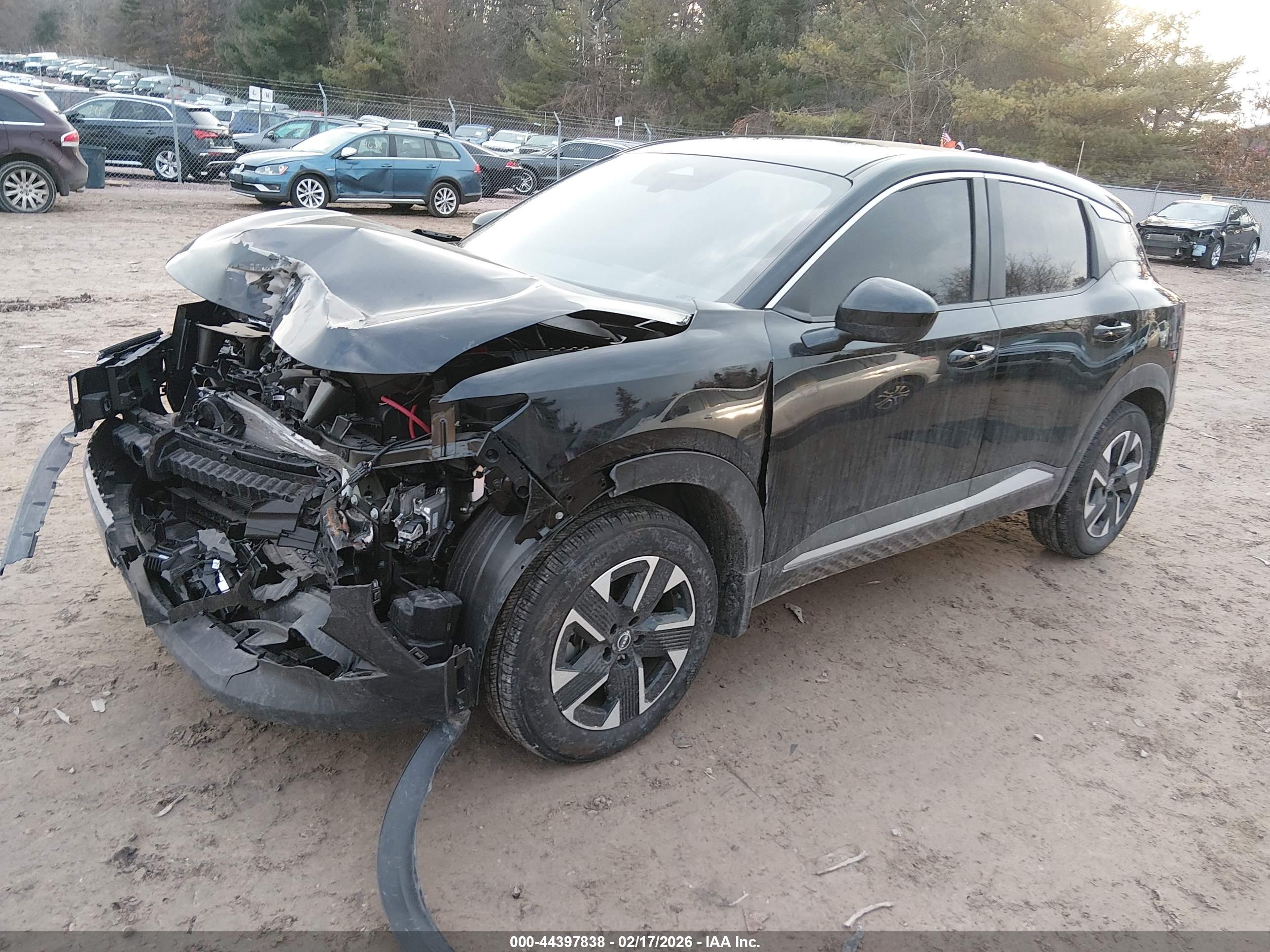 NISSAN KICKS image 2