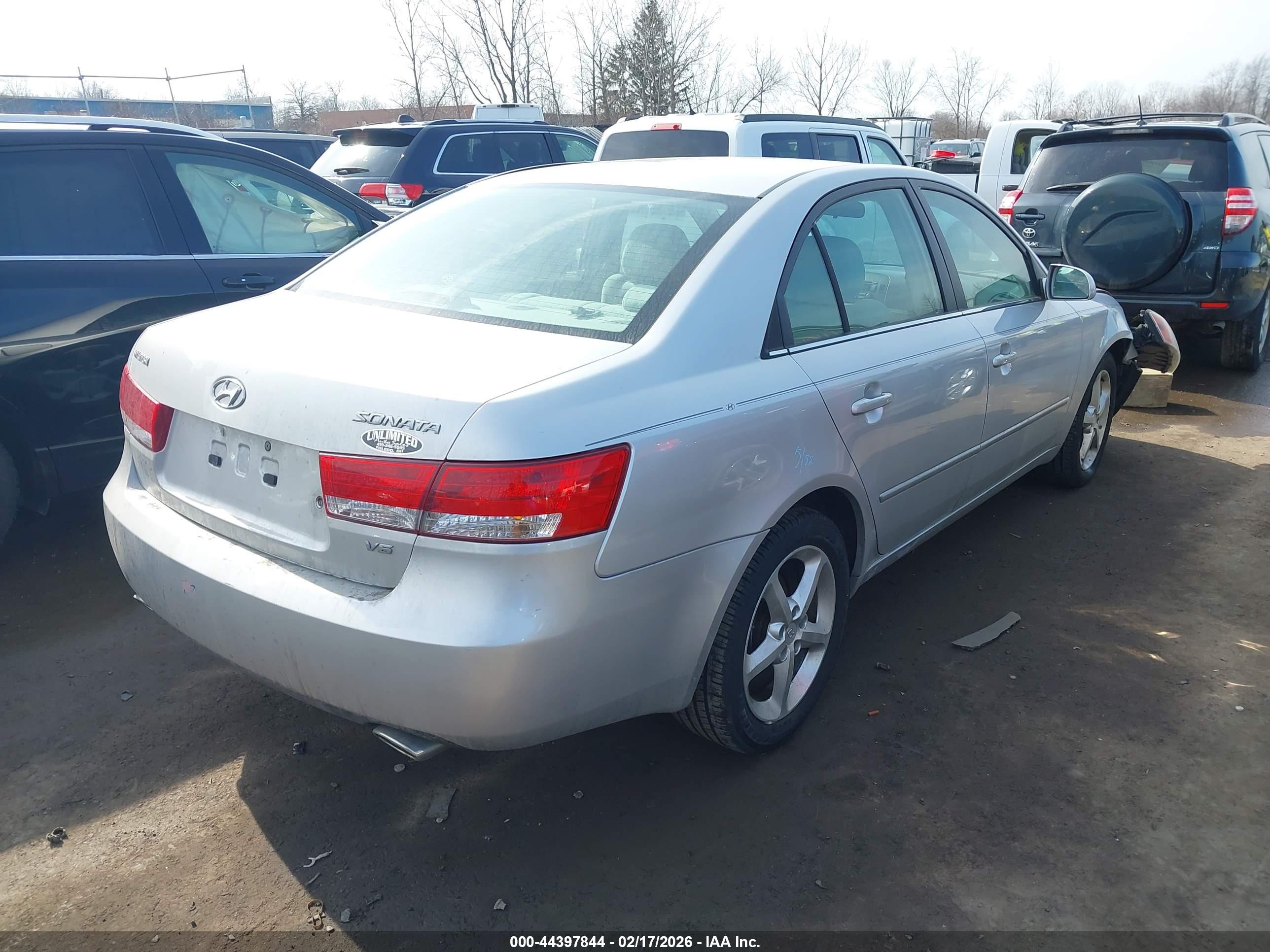 HYUNDAI SONATA image 4