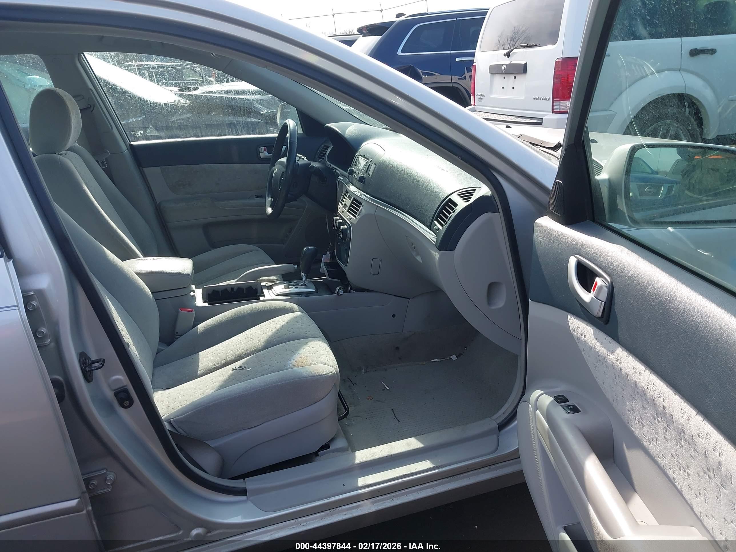 HYUNDAI SONATA image 5
