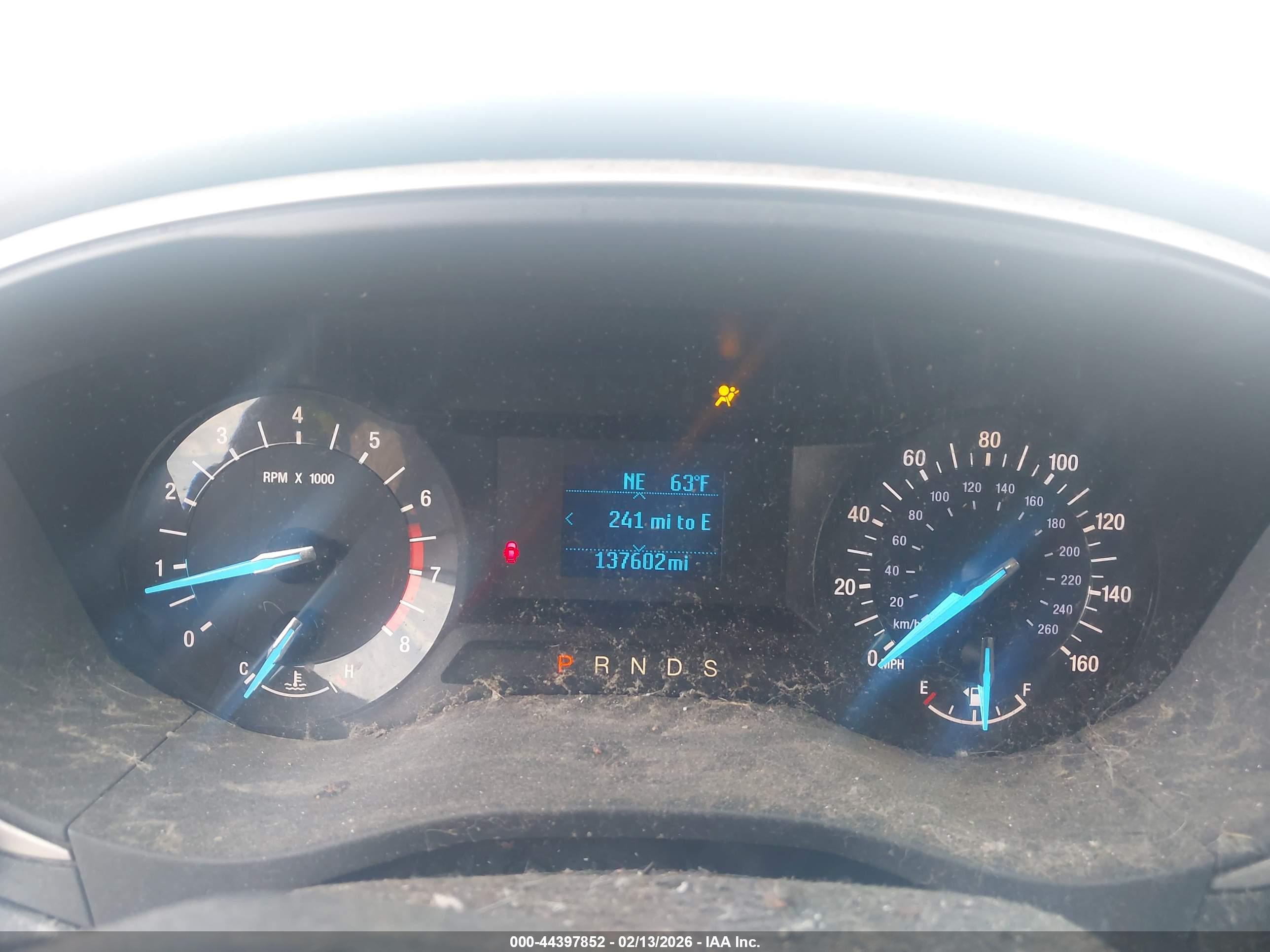 FORD FUSION image 7