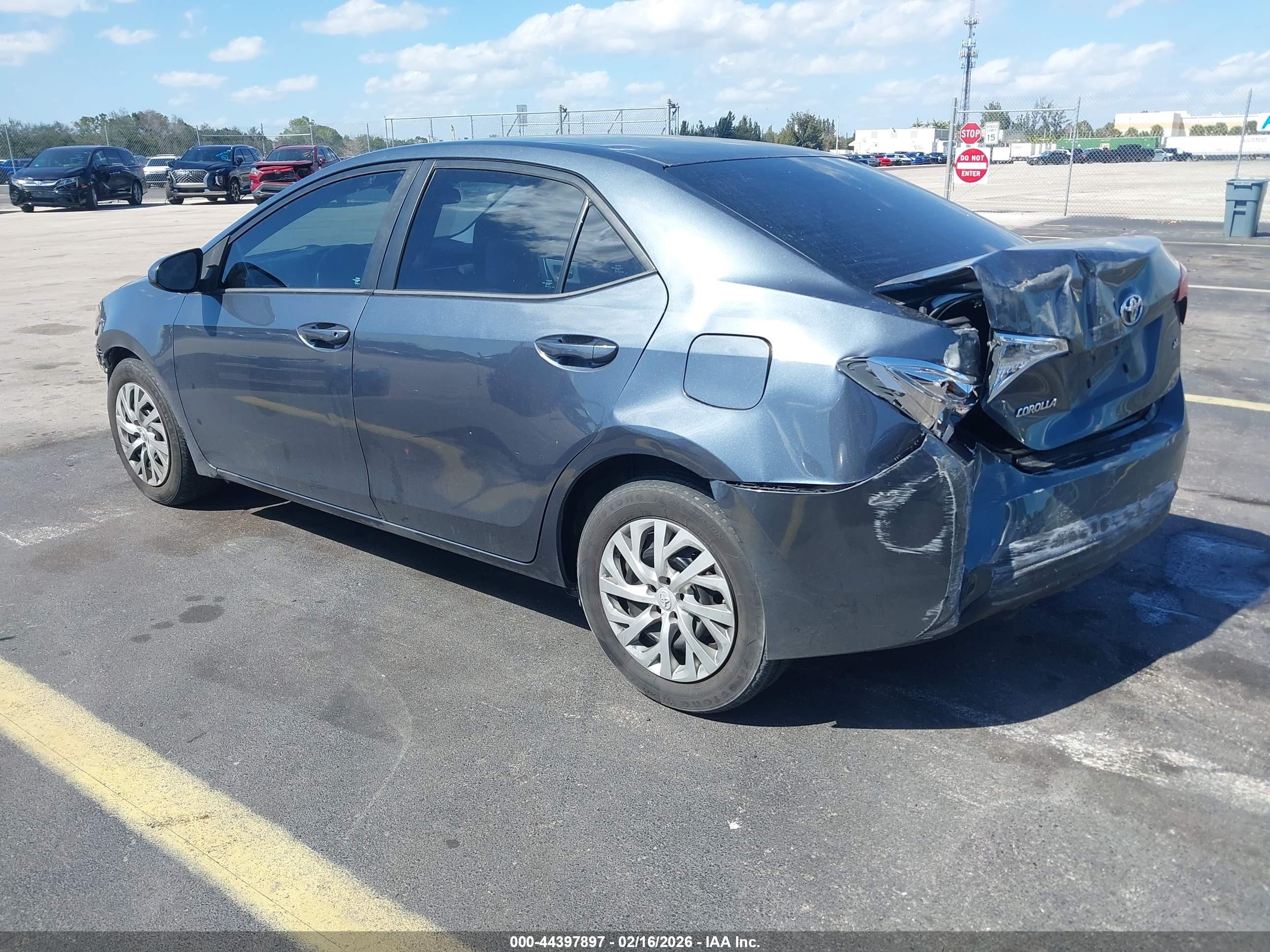 TOYOTA COROLLA image 3