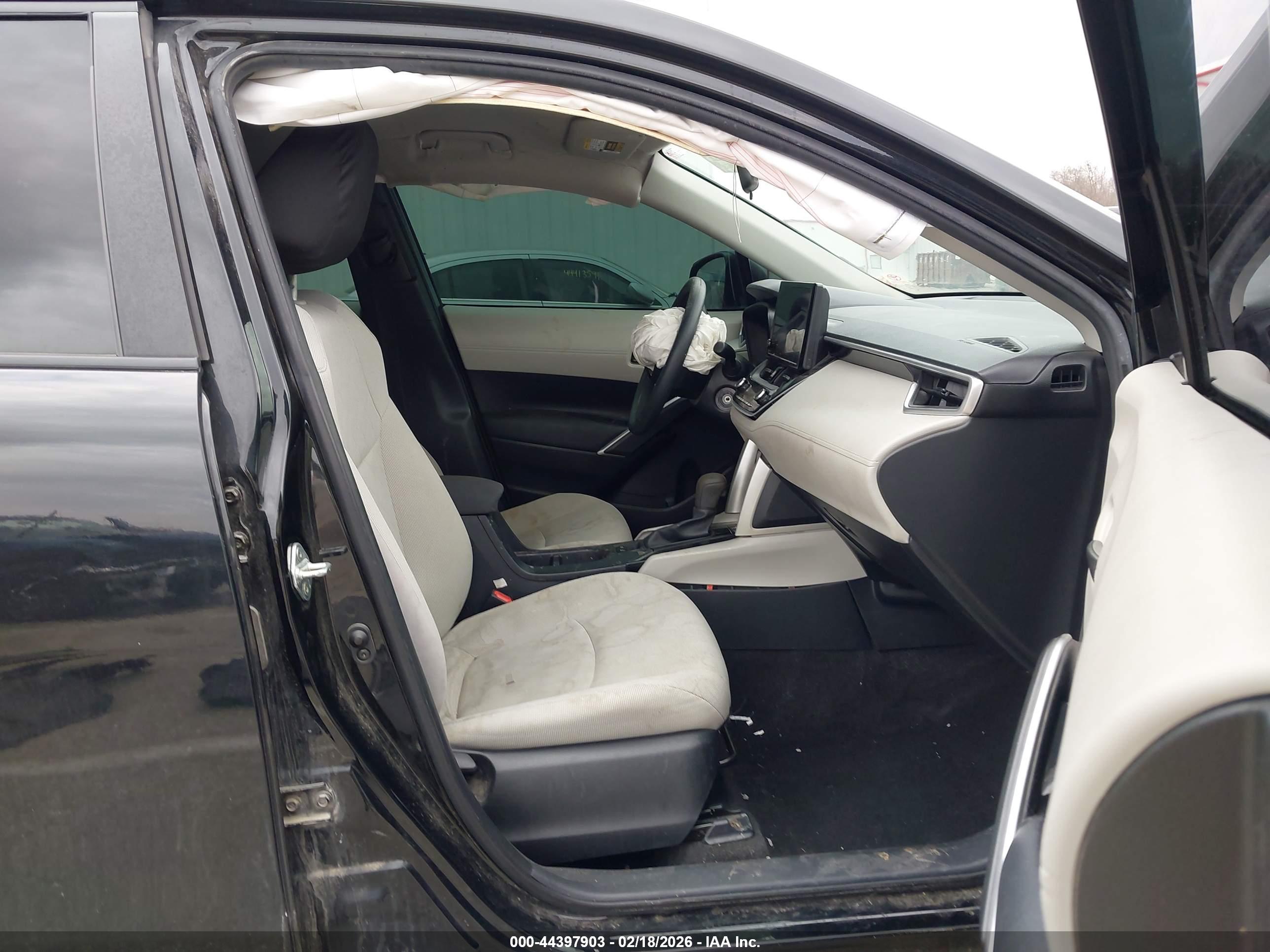 TOYOTA COROLLA image 5