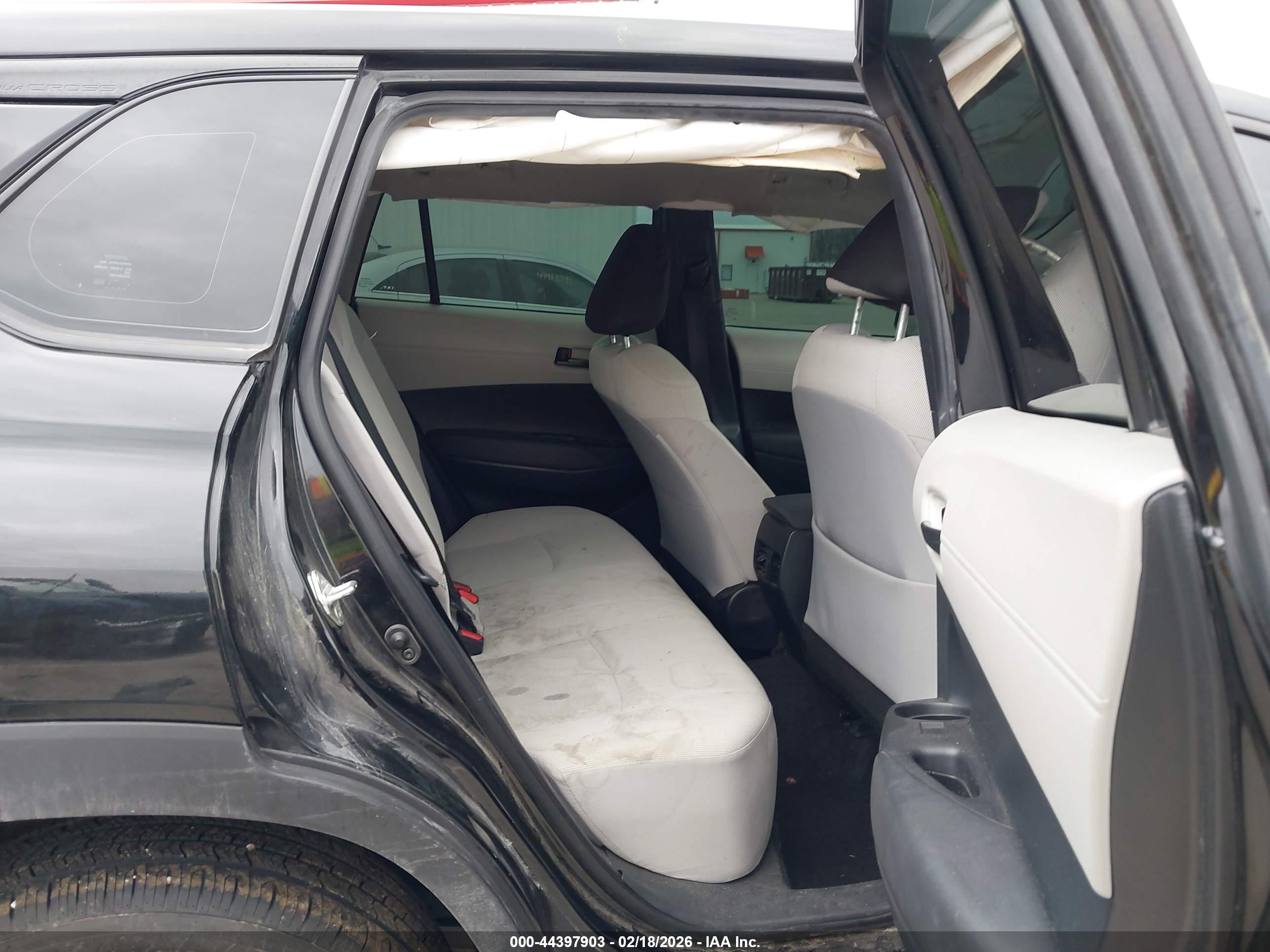 TOYOTA COROLLA image 8