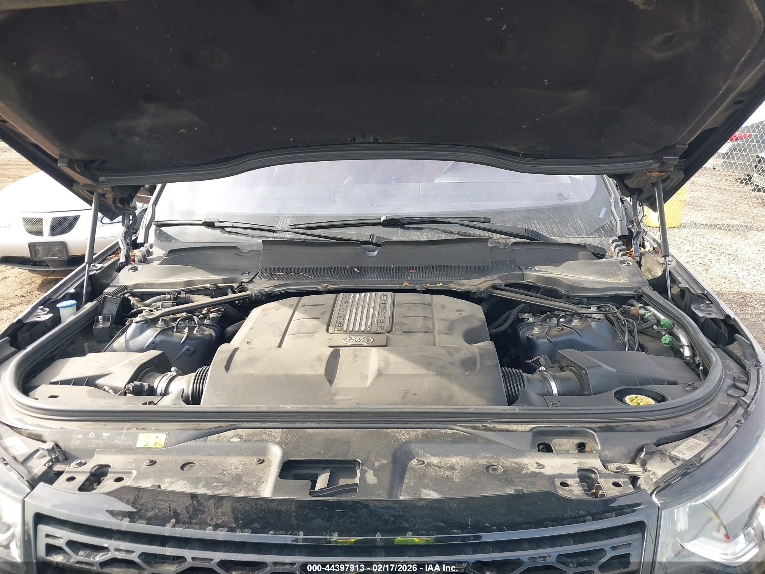 LAND ROVER image 10