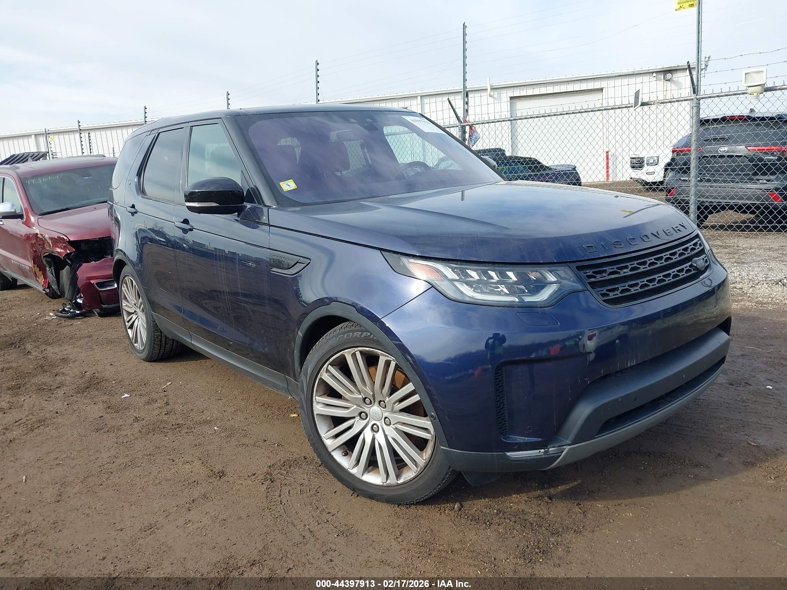 LAND ROVER image 6