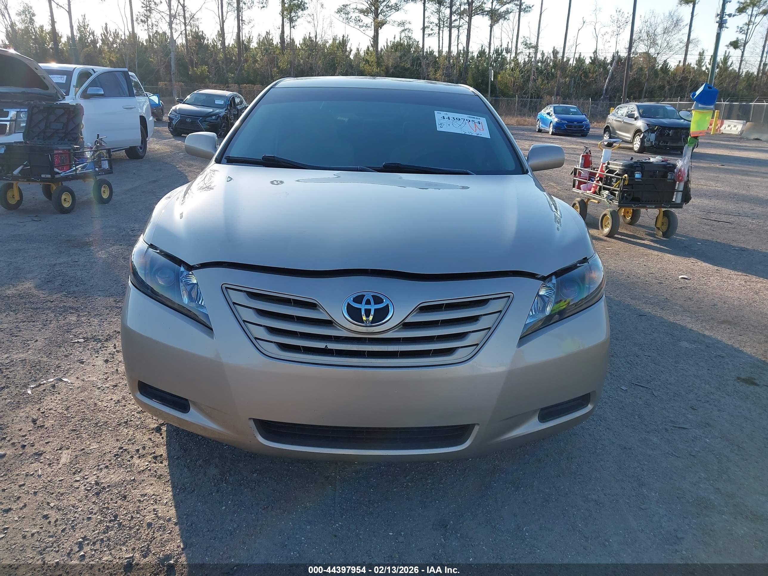 TOYOTA CAMRY image 6