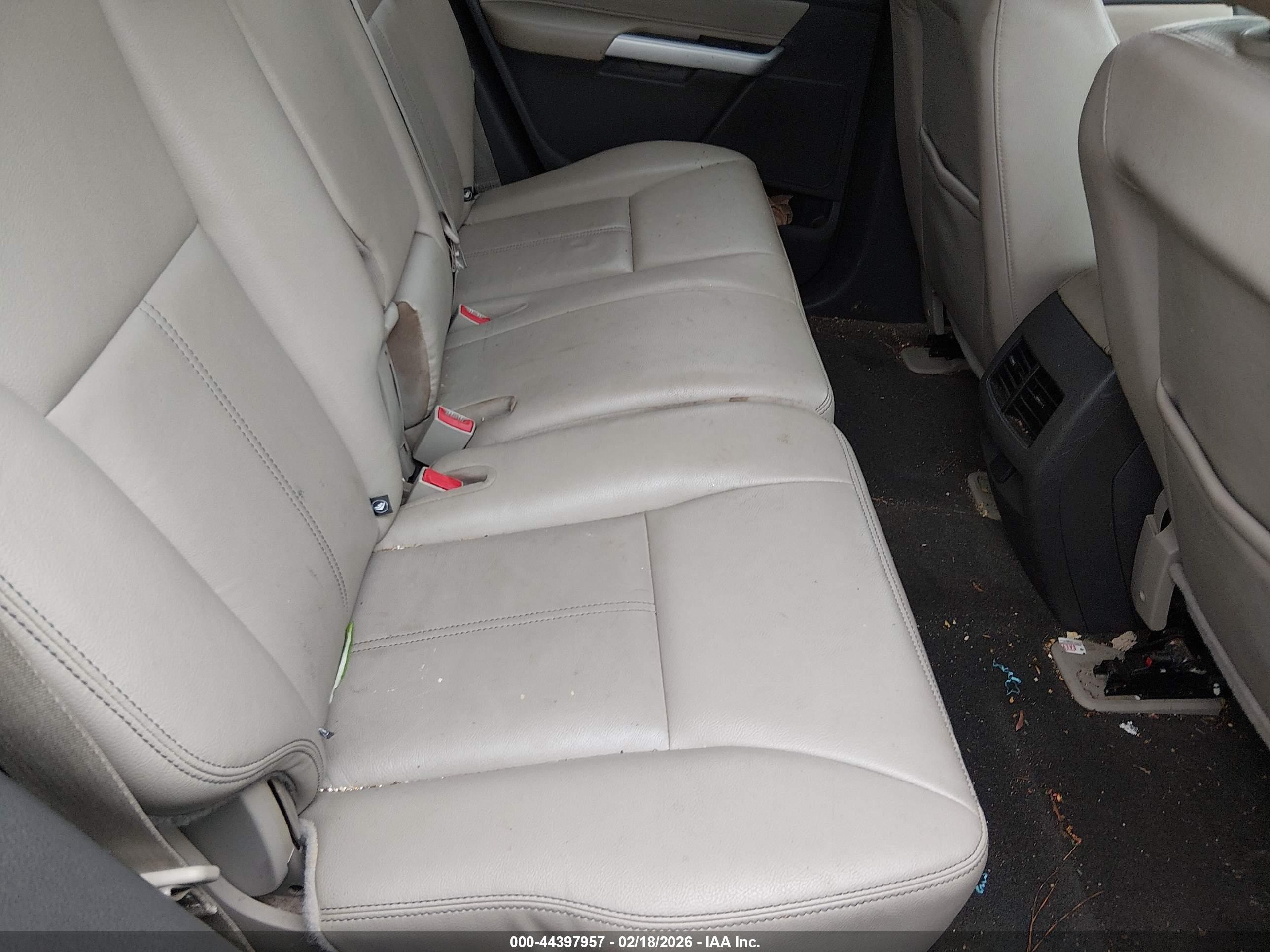 FORD EDGE image 8