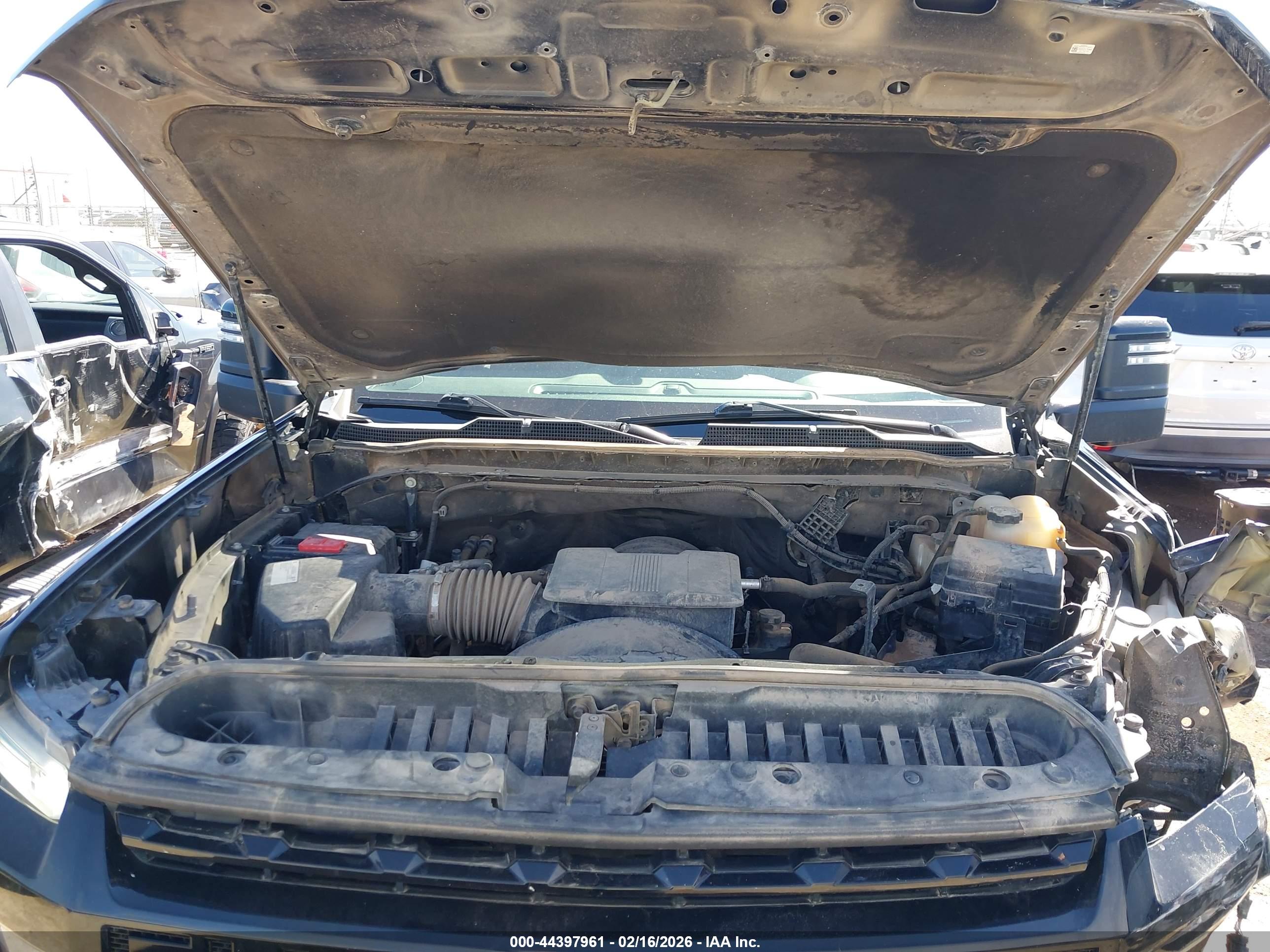 CHEVROLET SILVERADO image 10