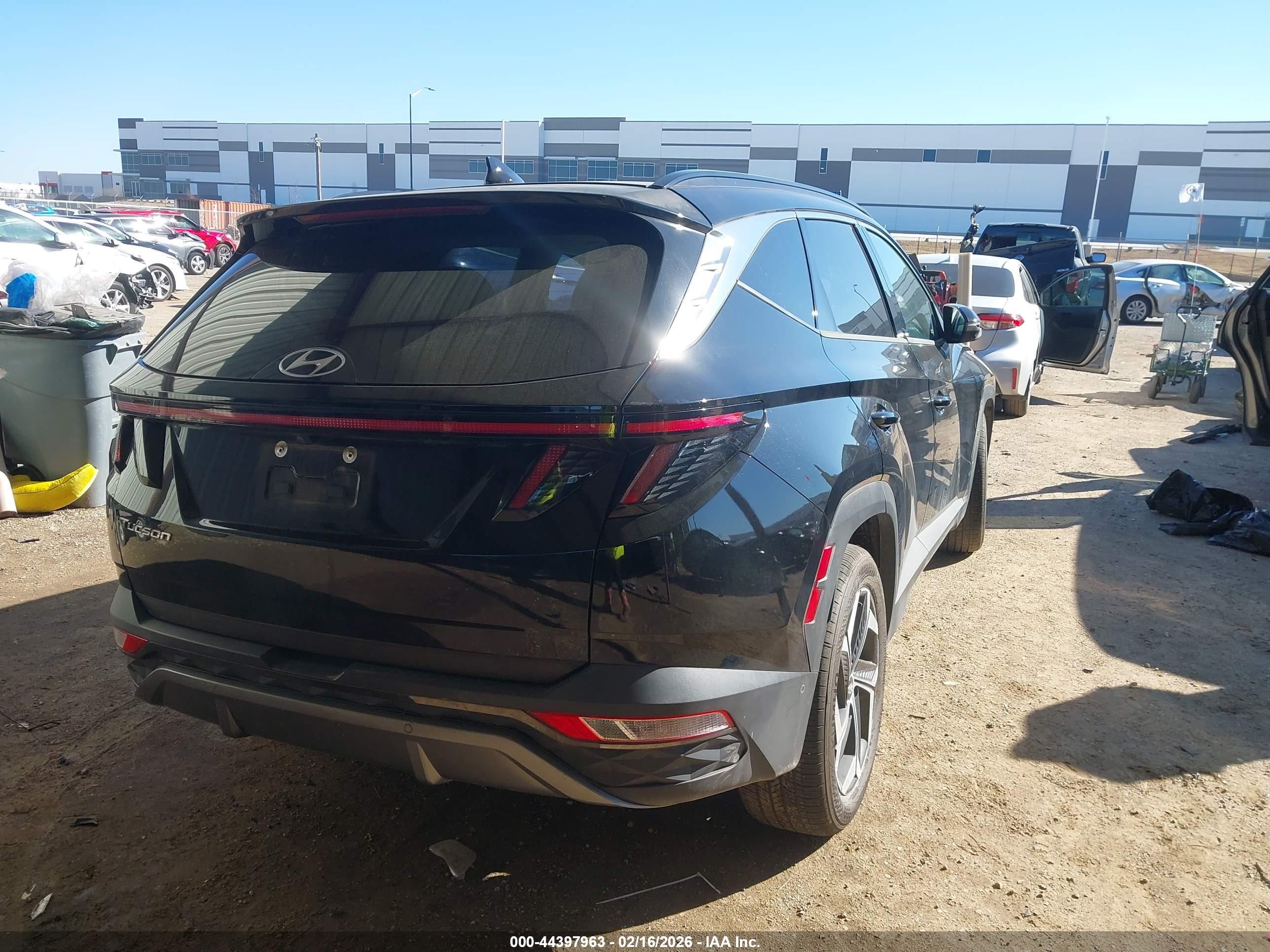 HYUNDAI TUCSON image 4