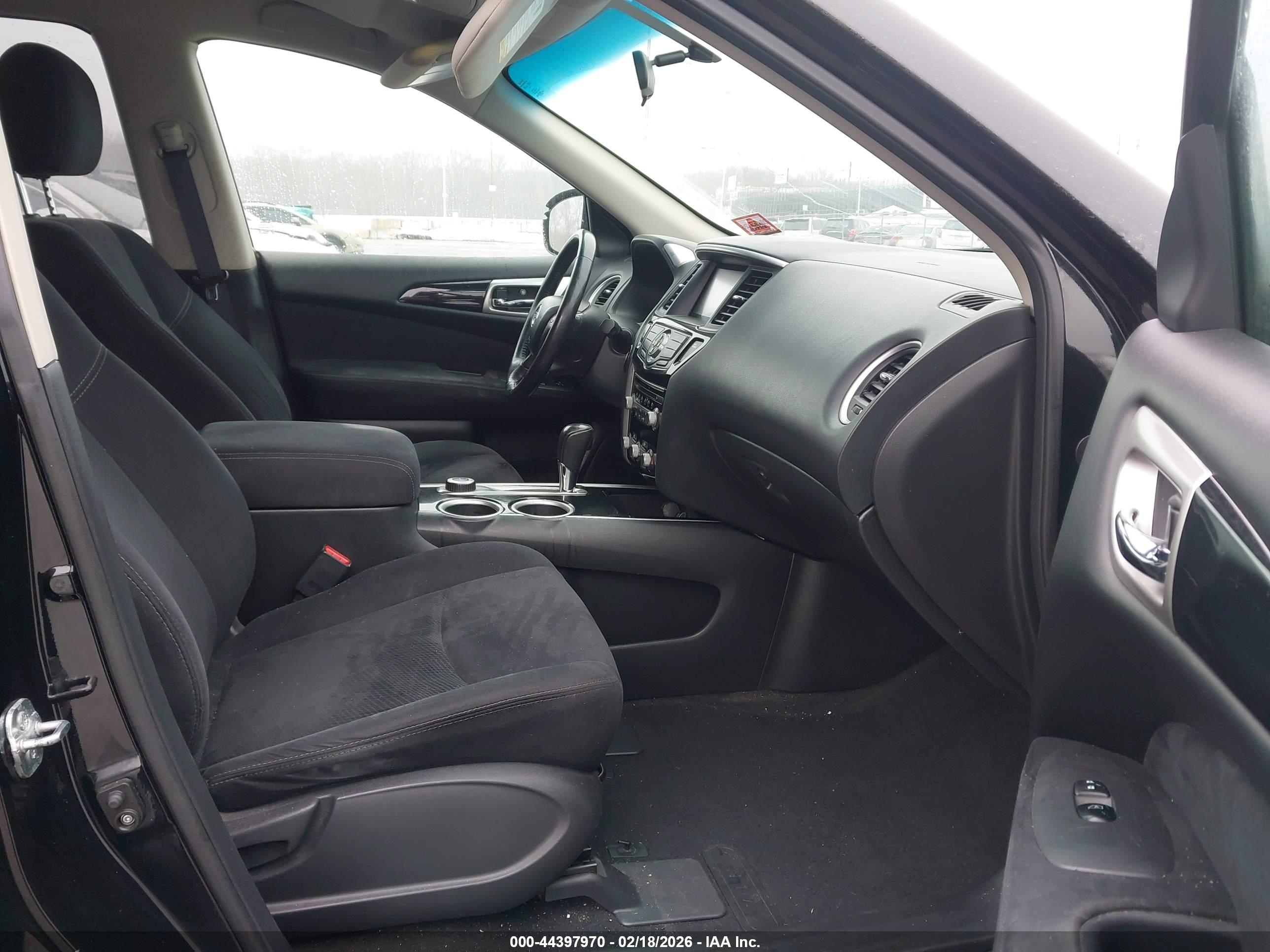 NISSAN PATHFINDER image 5