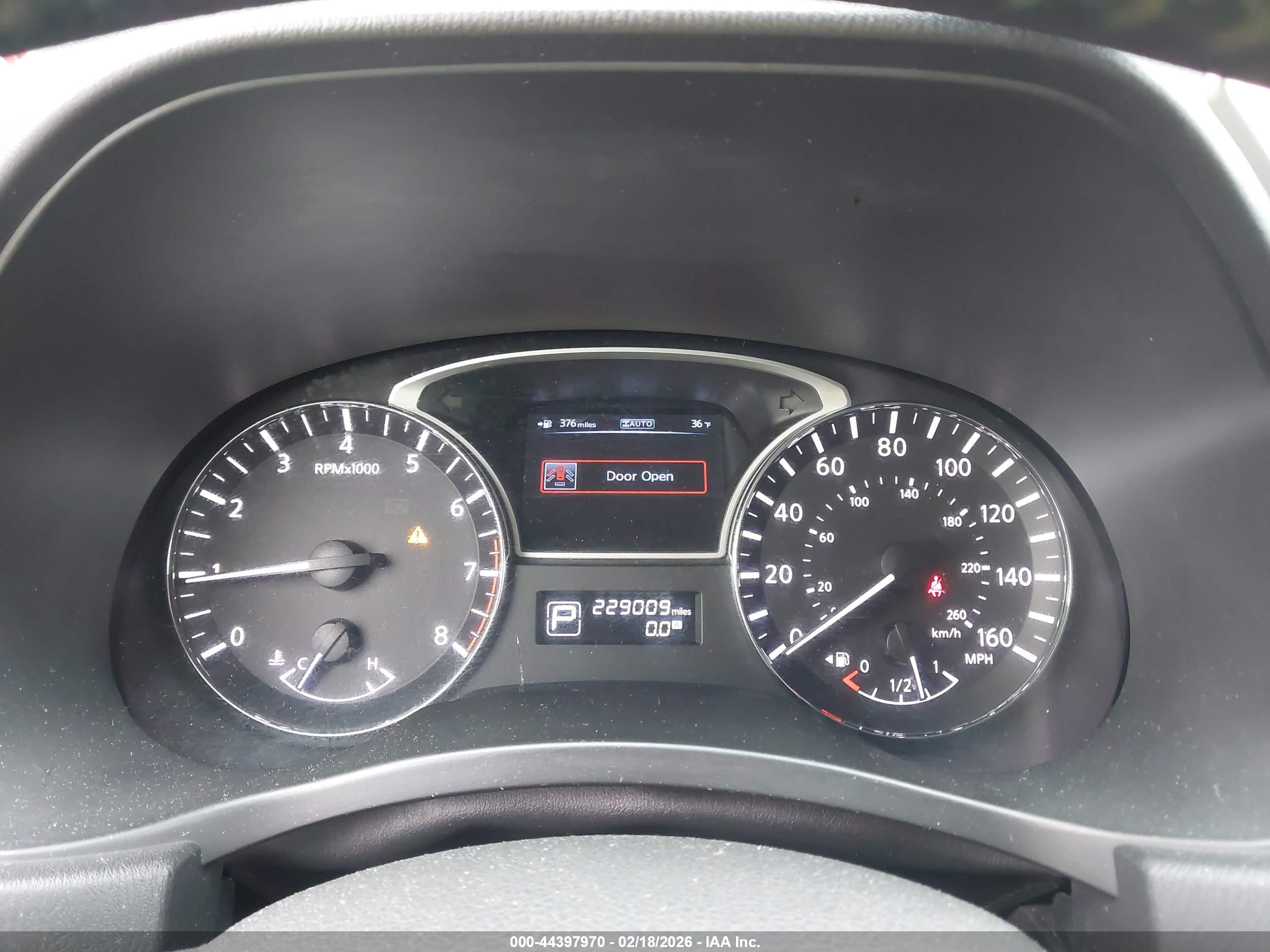 NISSAN PATHFINDER image 7