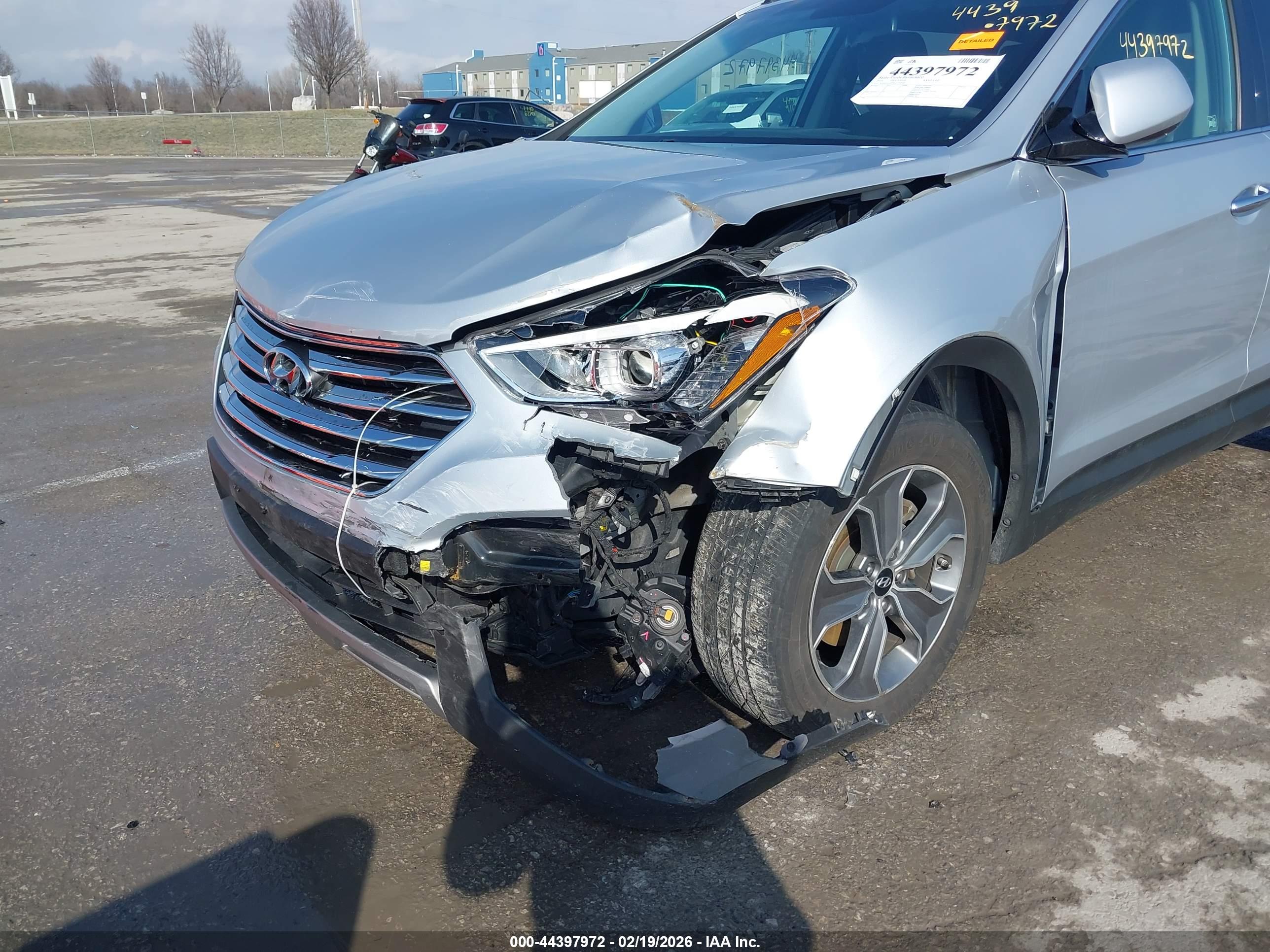 HYUNDAI SANTA image 6