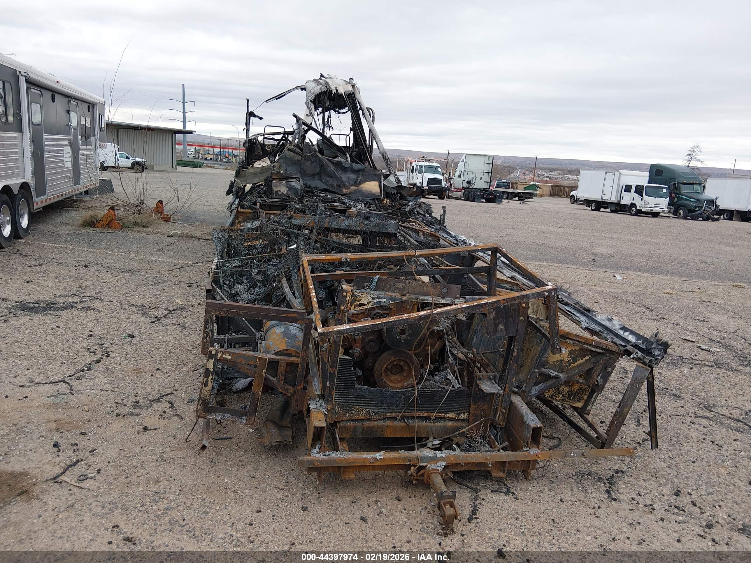 FREIGHTLINER CHASSIS image 6