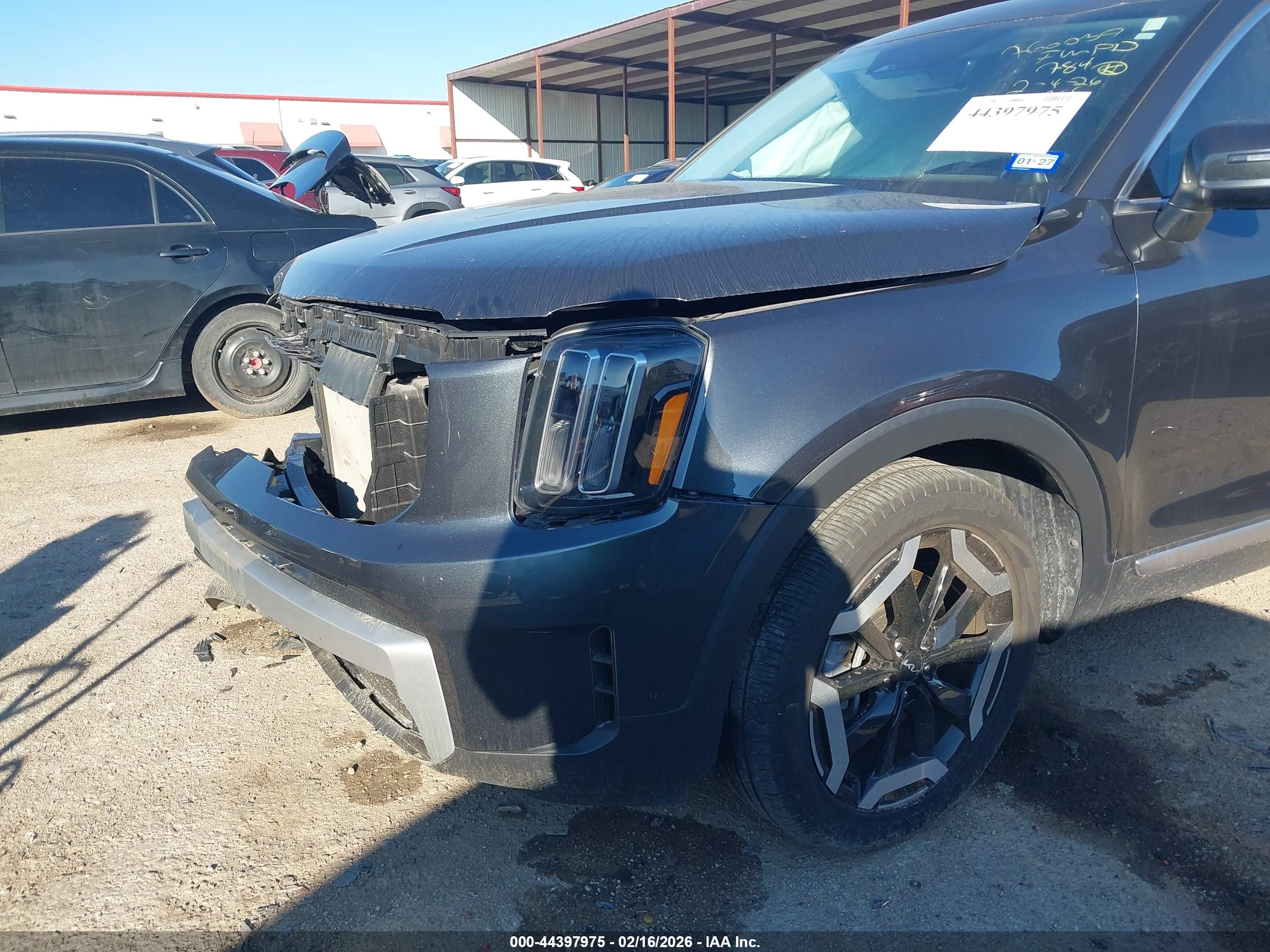 KIA TELLURIDE image 6