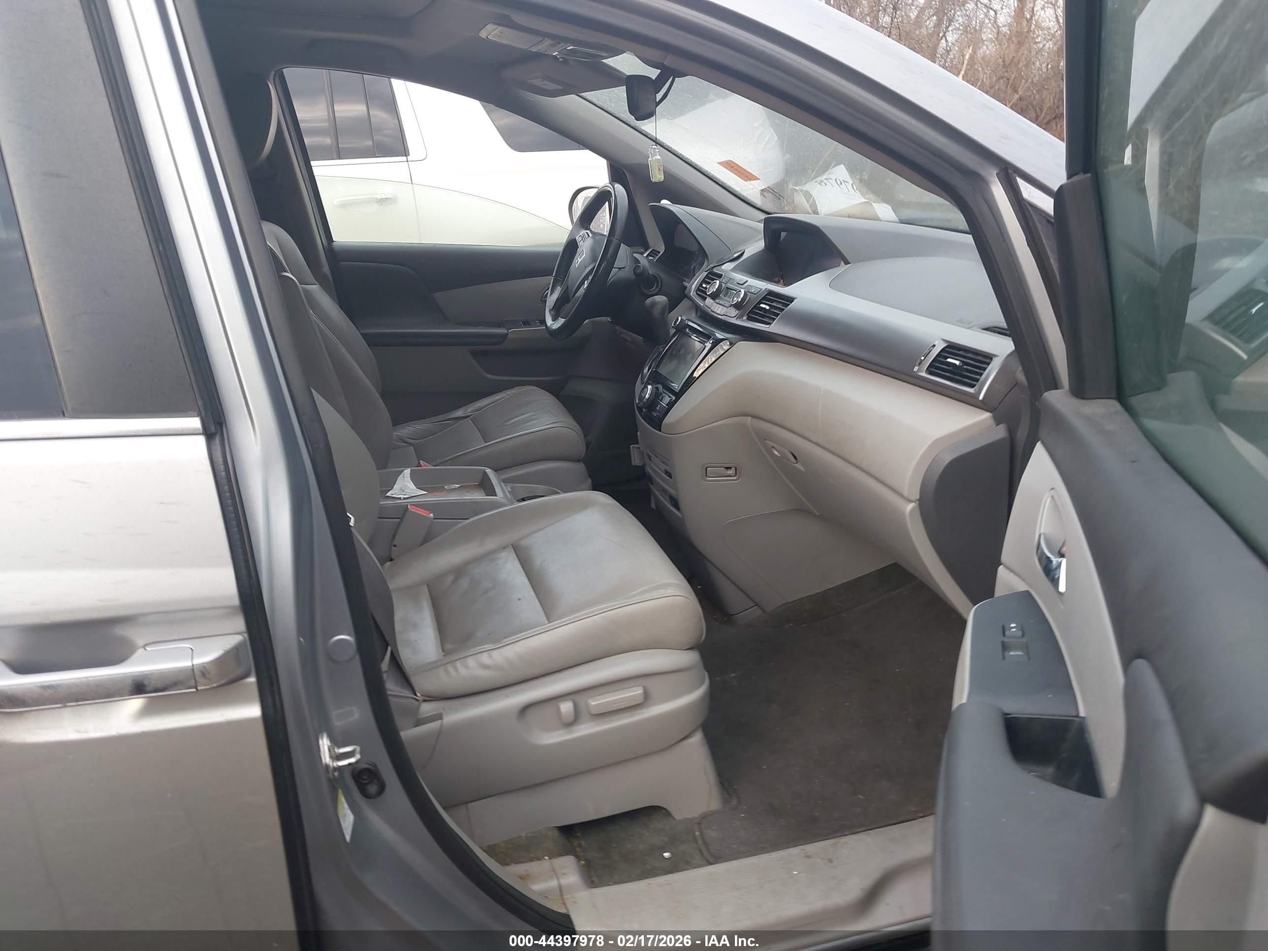 HONDA ODYSSEY image 5