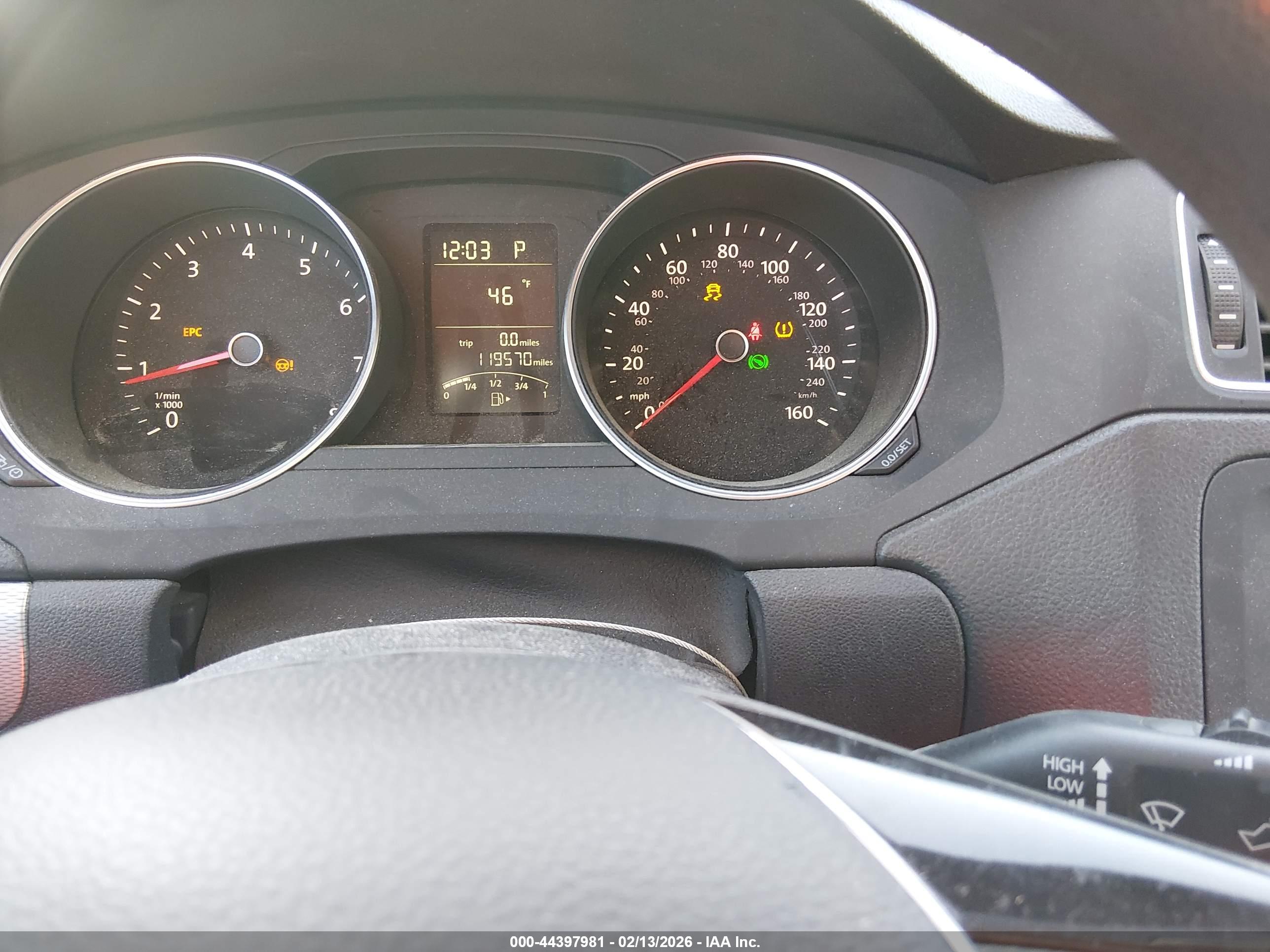 VOLKSWAGEN JETTA image 7