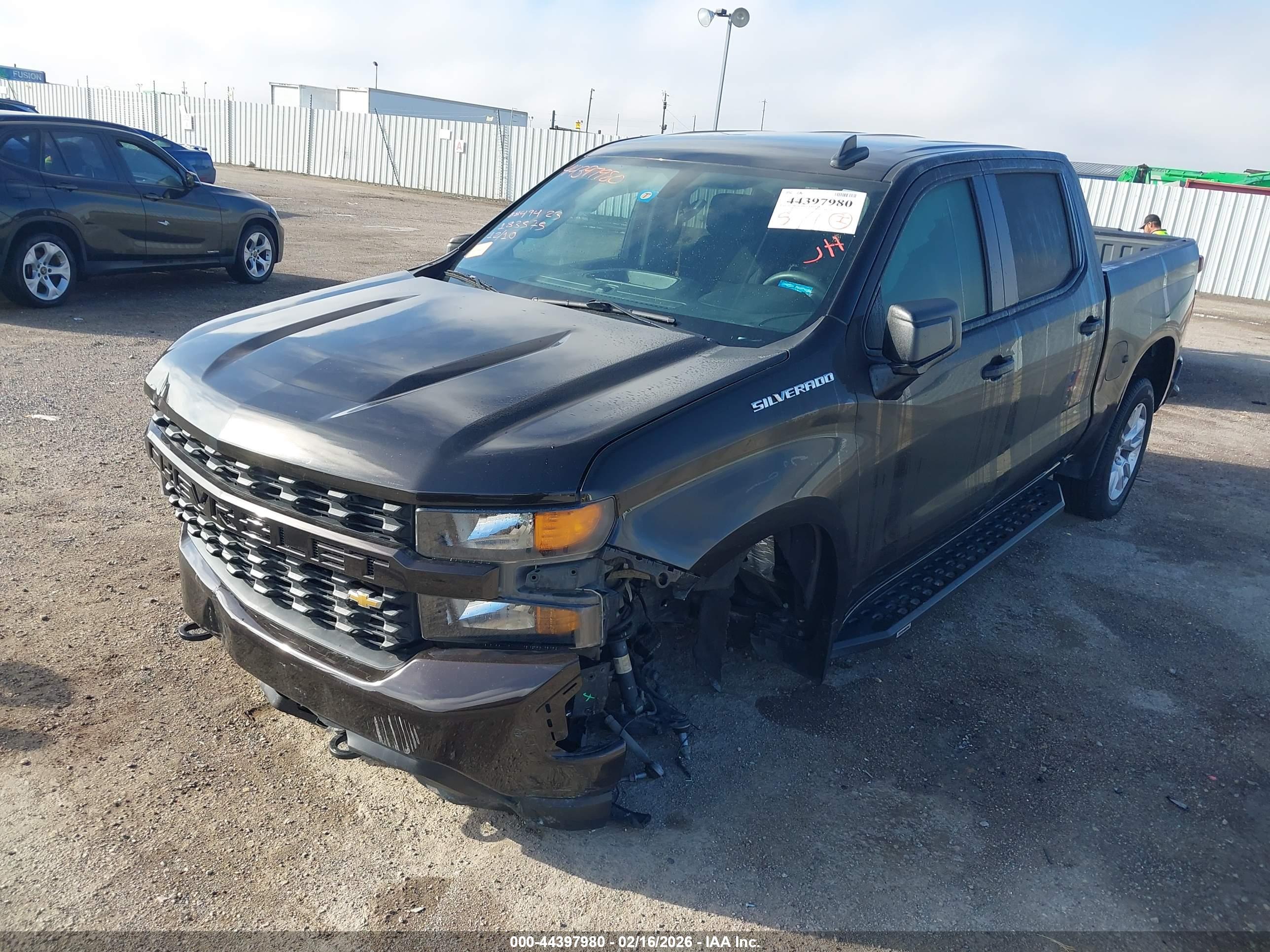 CHEVROLET SILVERADO image 2