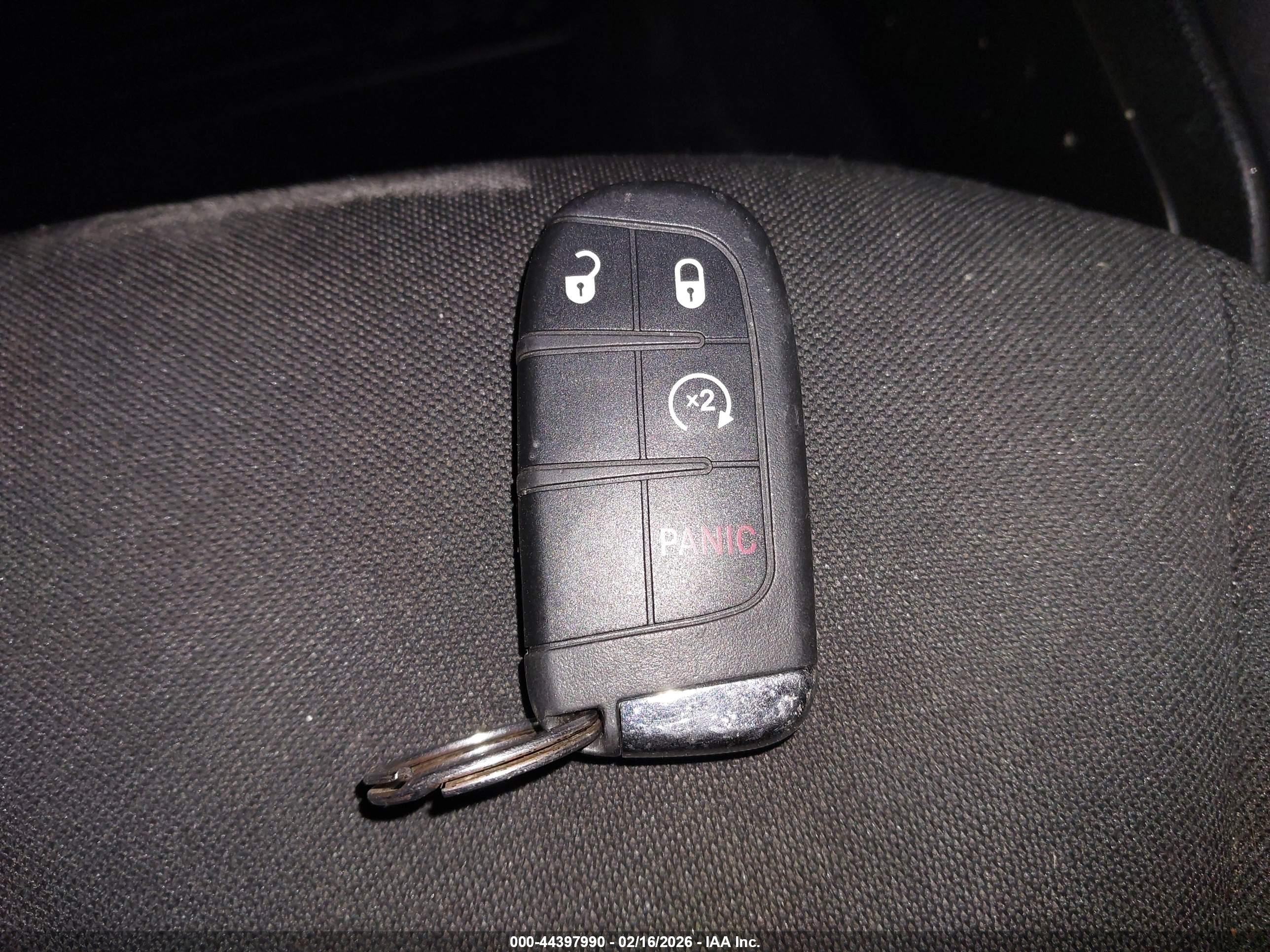 JEEP RENEGADE image 11