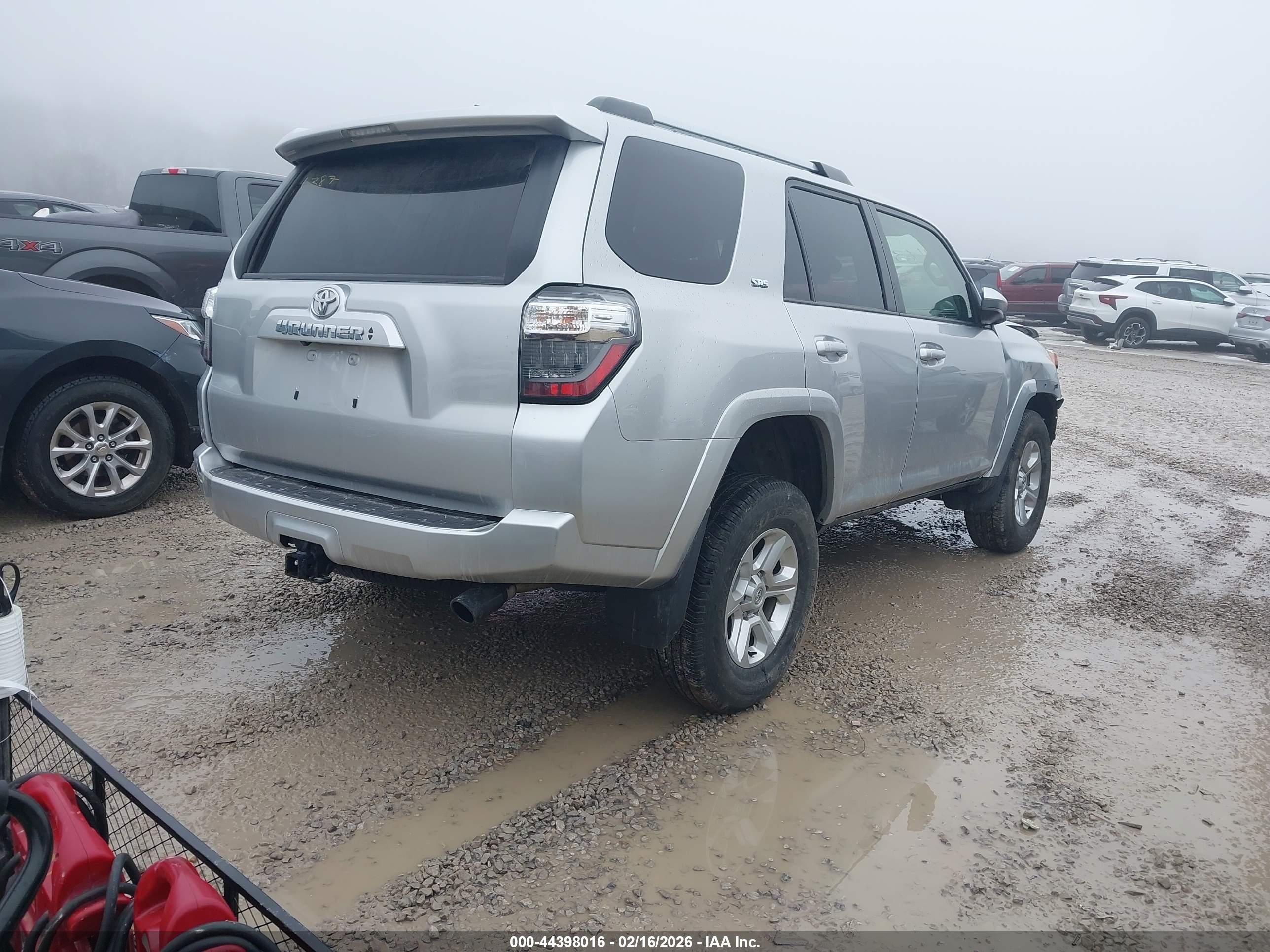 TOYOTA 4RUNNER image 4
