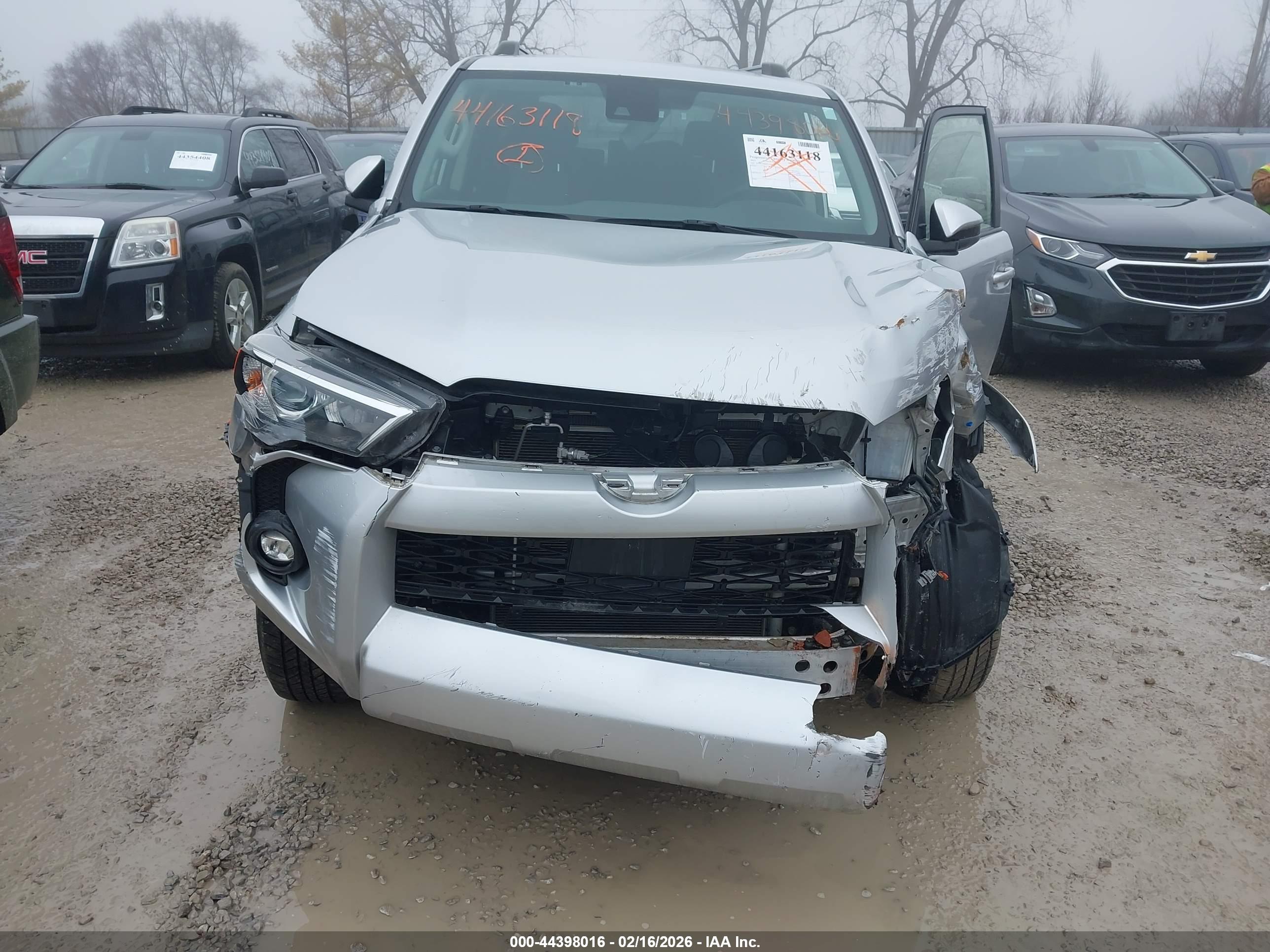 TOYOTA 4RUNNER image 6