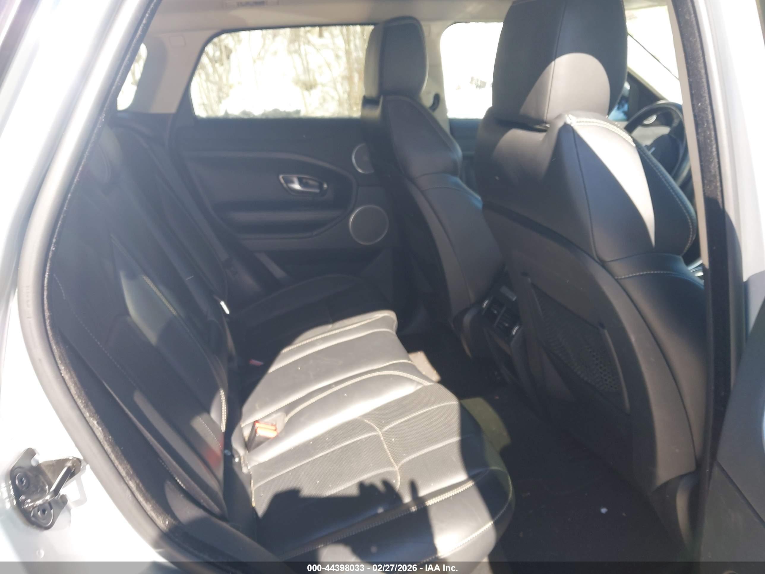 LAND ROVER image 8