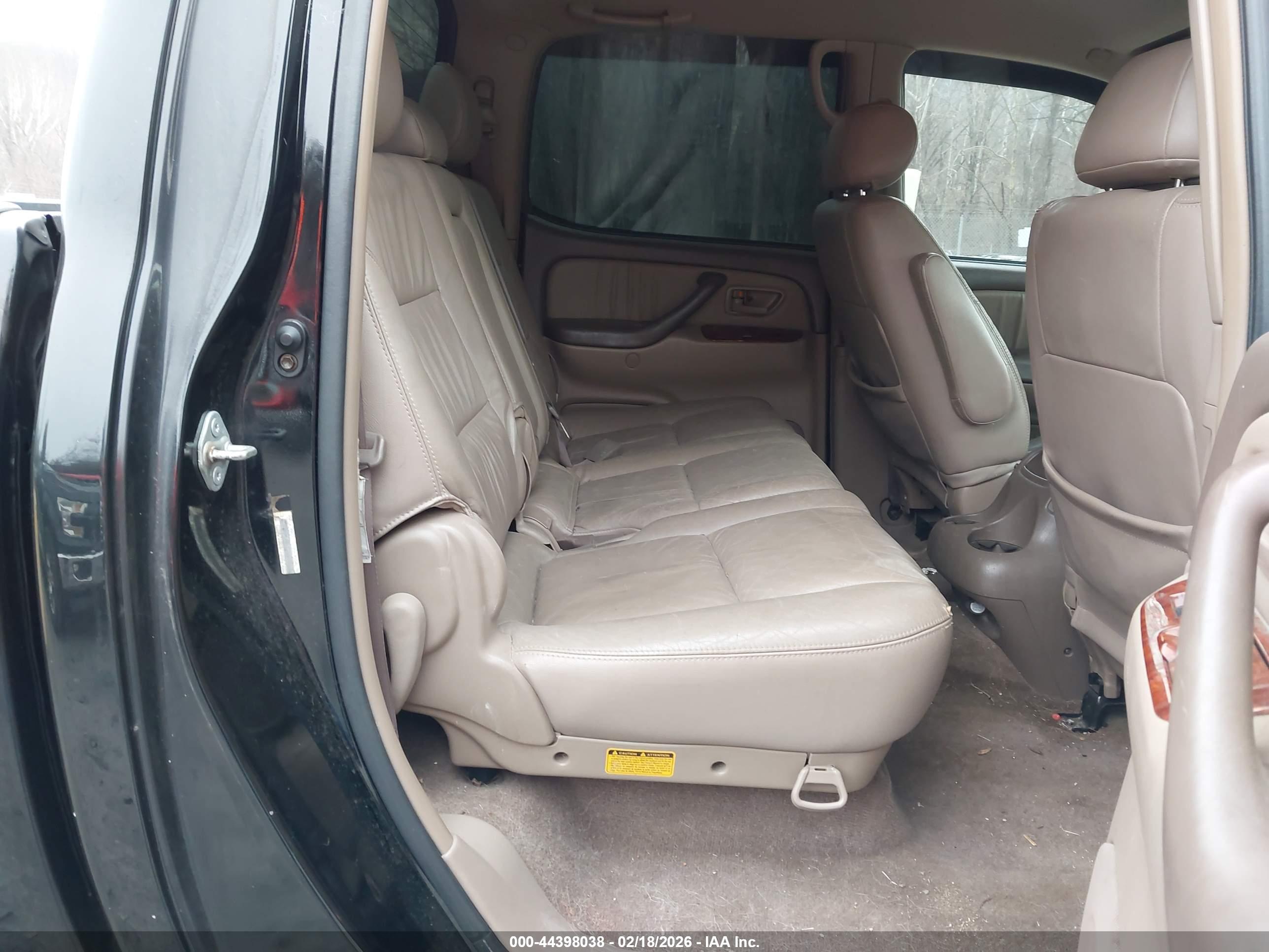 TOYOTA TUNDRA image 8
