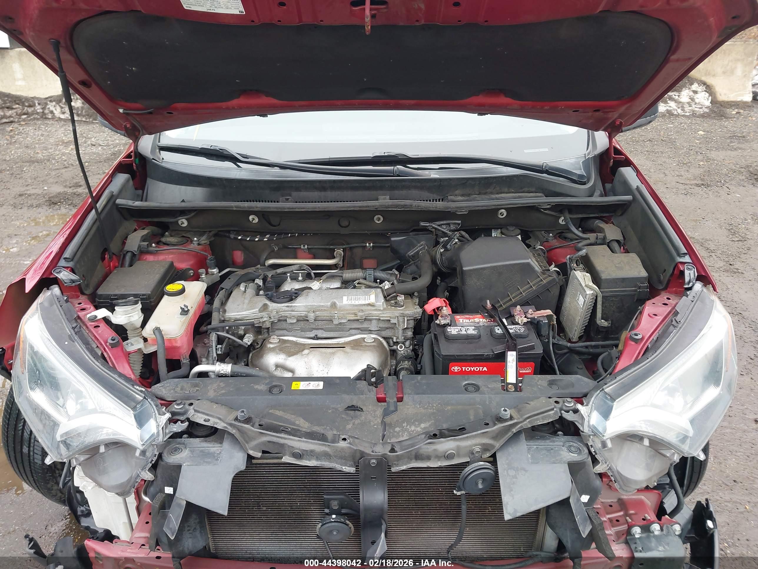 TOYOTA RAV4 image 10