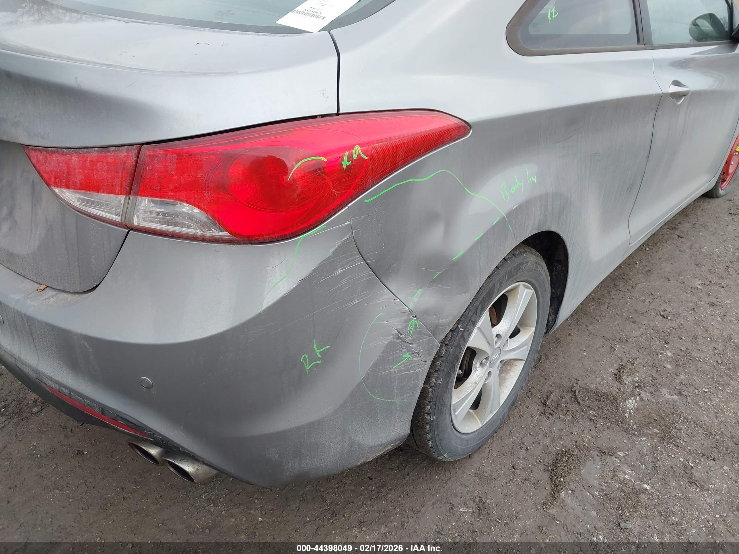 HYUNDAI ELANTRA image 6