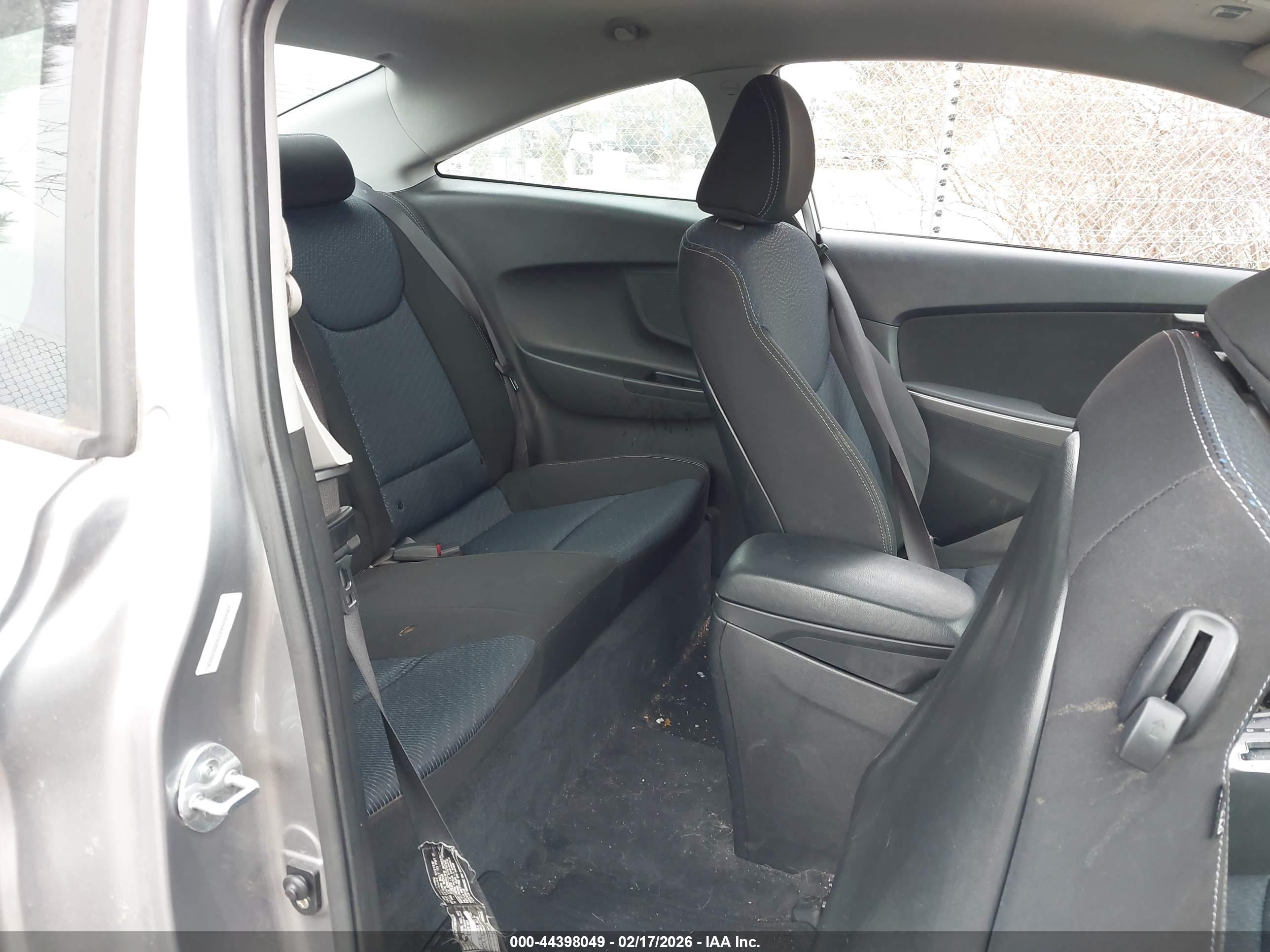 HYUNDAI ELANTRA image 8