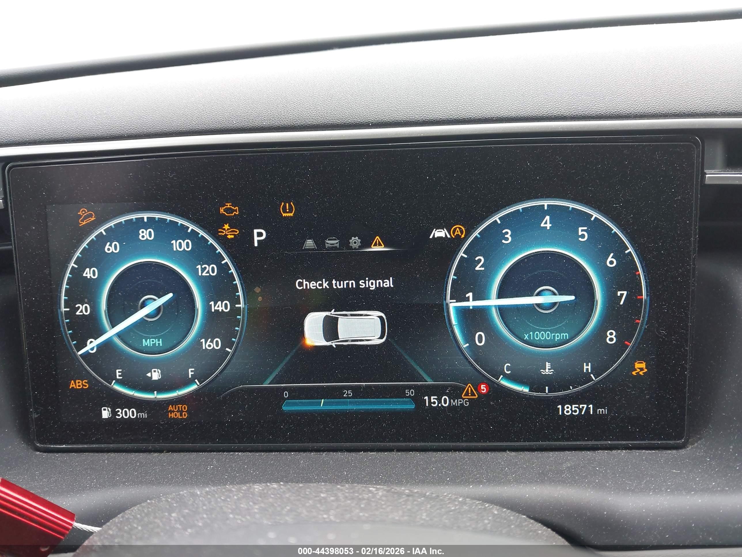 HYUNDAI TUCSON image 7
