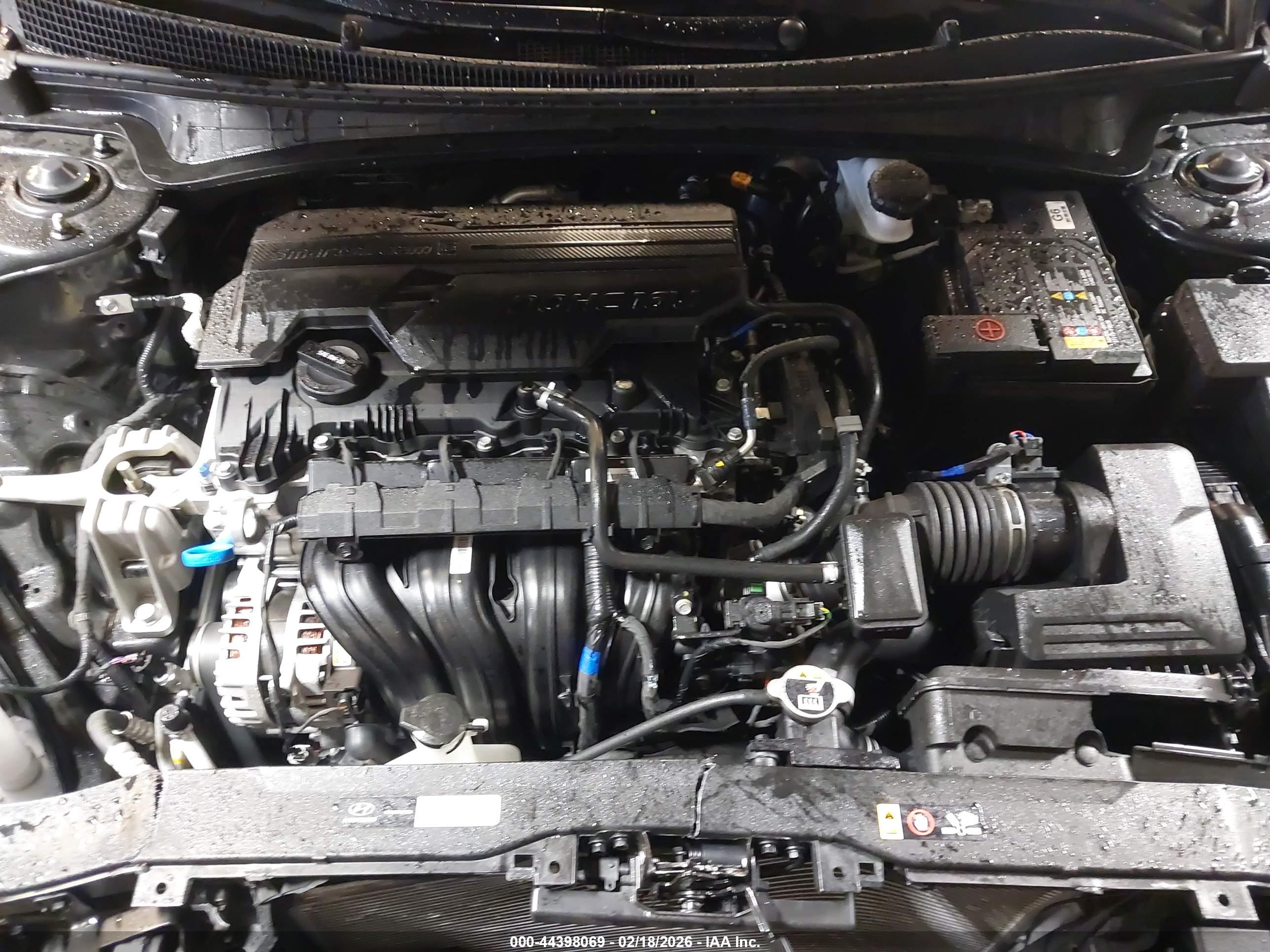 HYUNDAI ELANTRA image 10