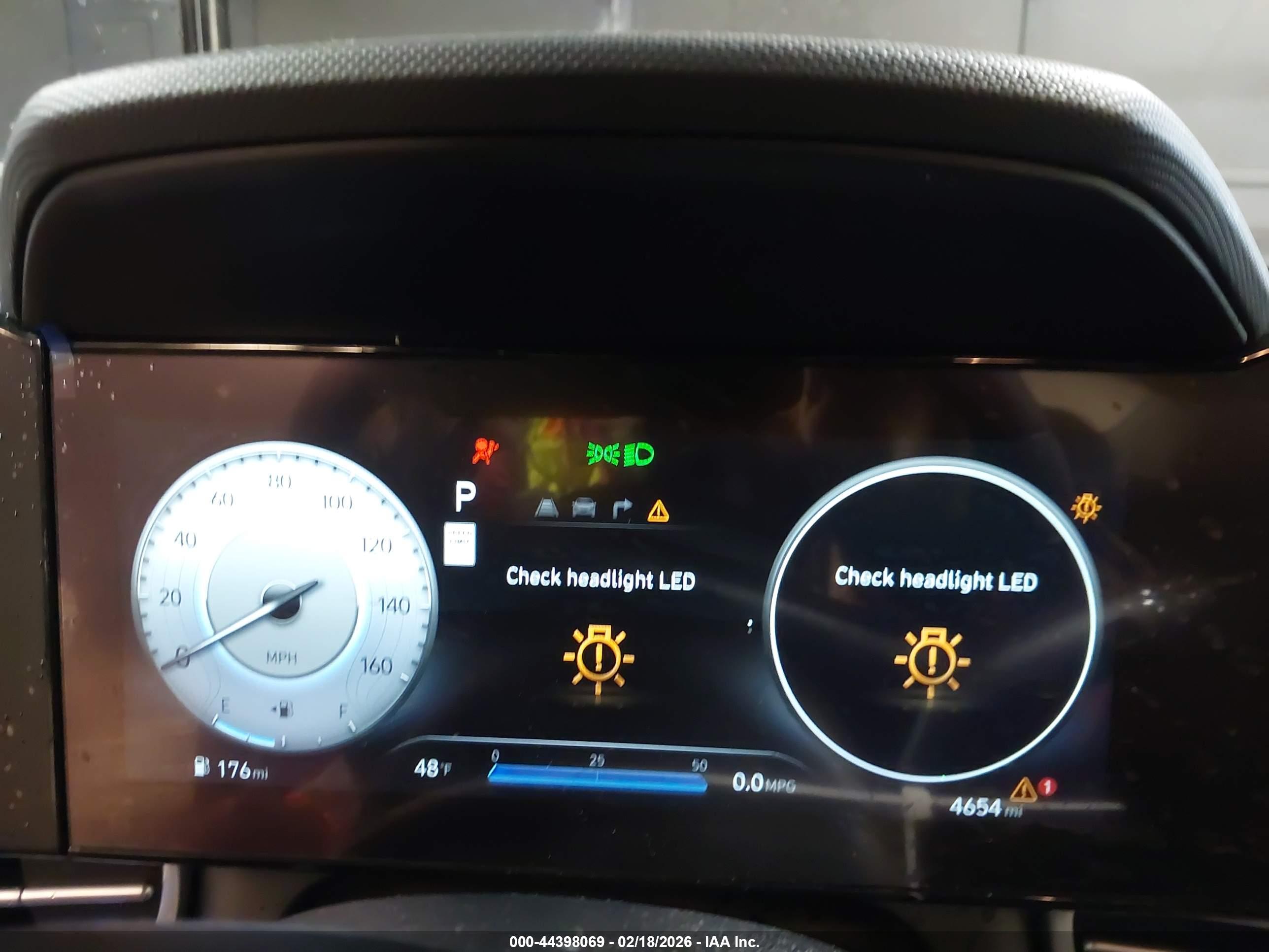 HYUNDAI ELANTRA image 7