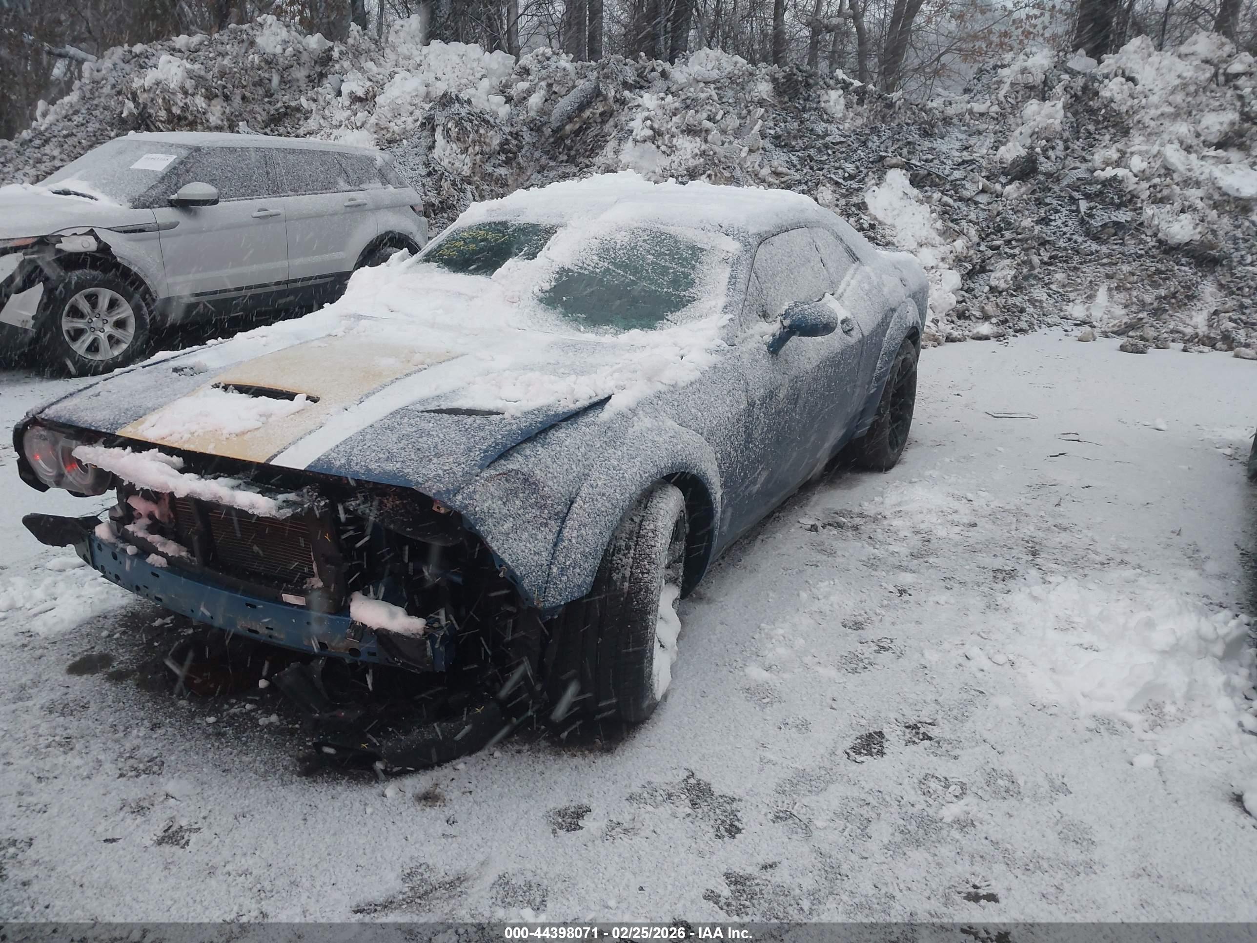 DODGE CHALLENGER image 2