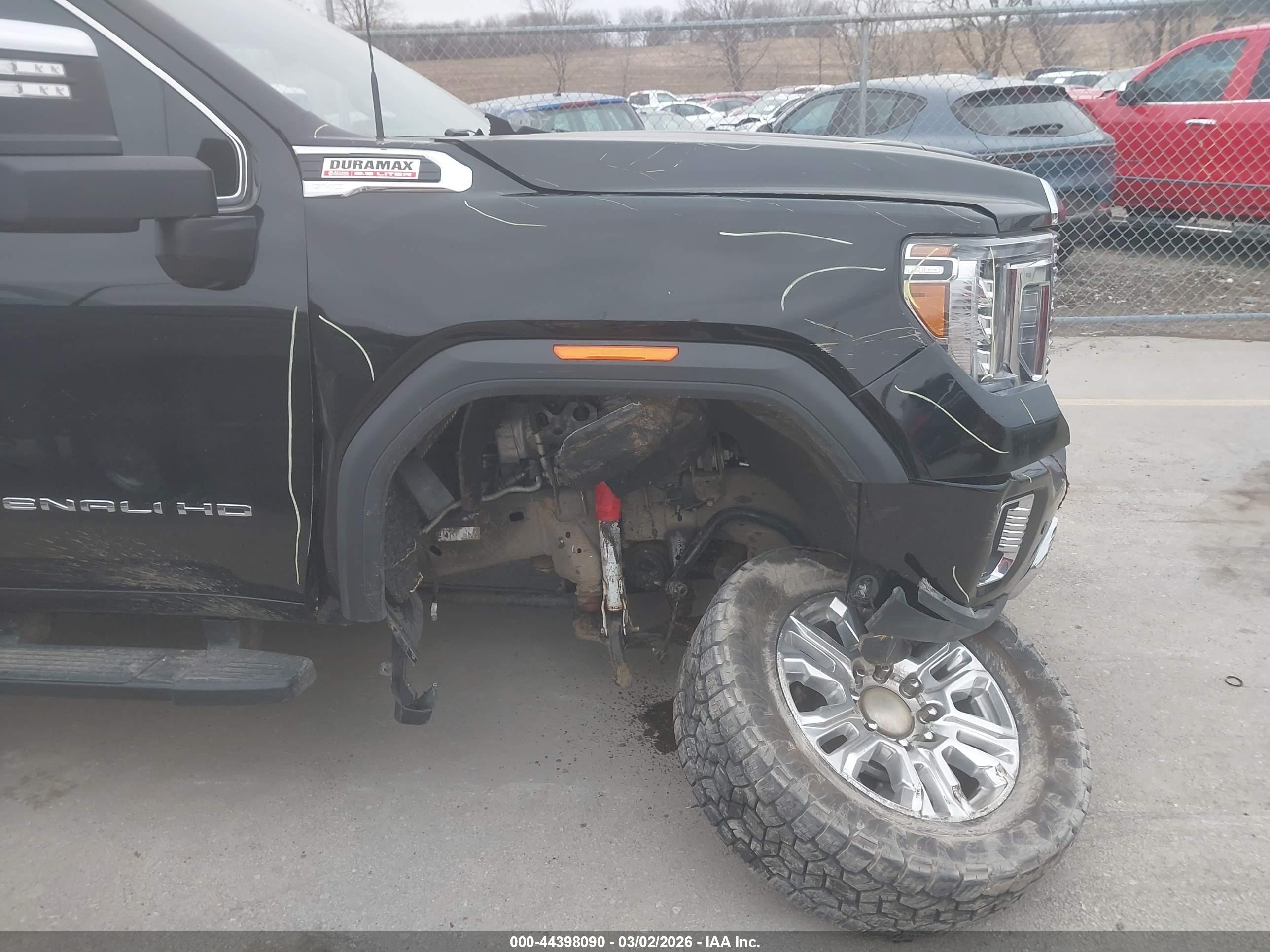 GMC SIERRA image 6