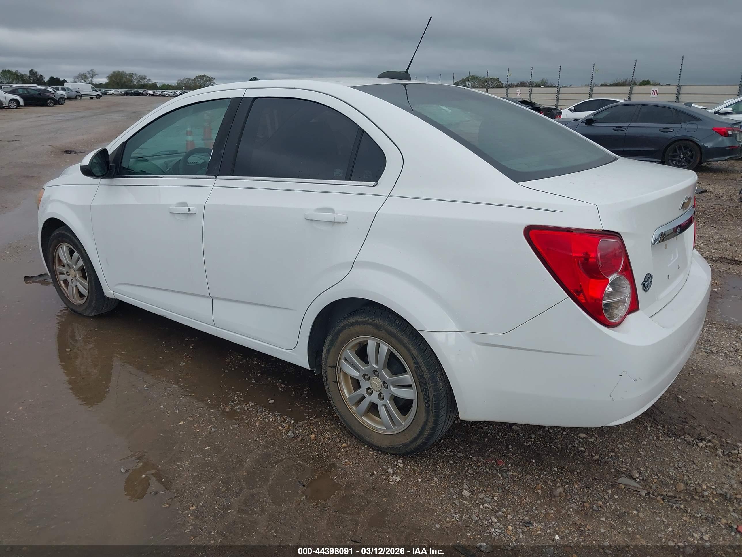 CHEVROLET SONIC image 3