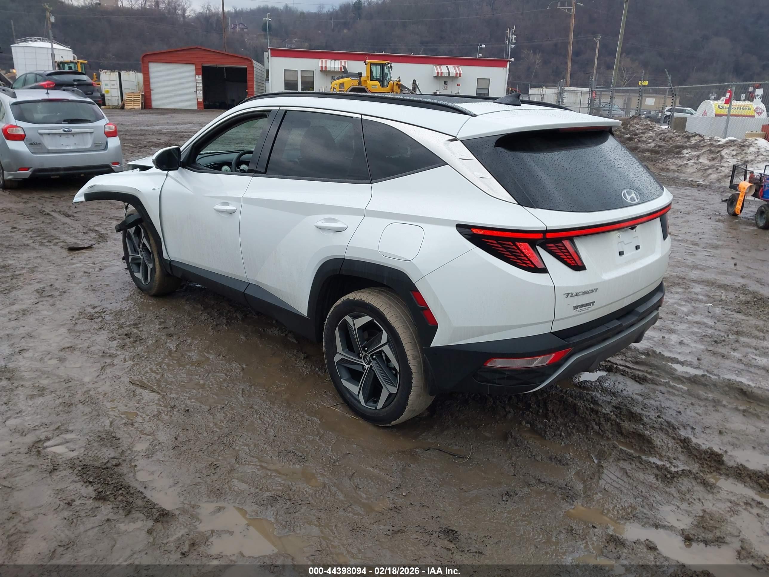 HYUNDAI TUCSON image 3