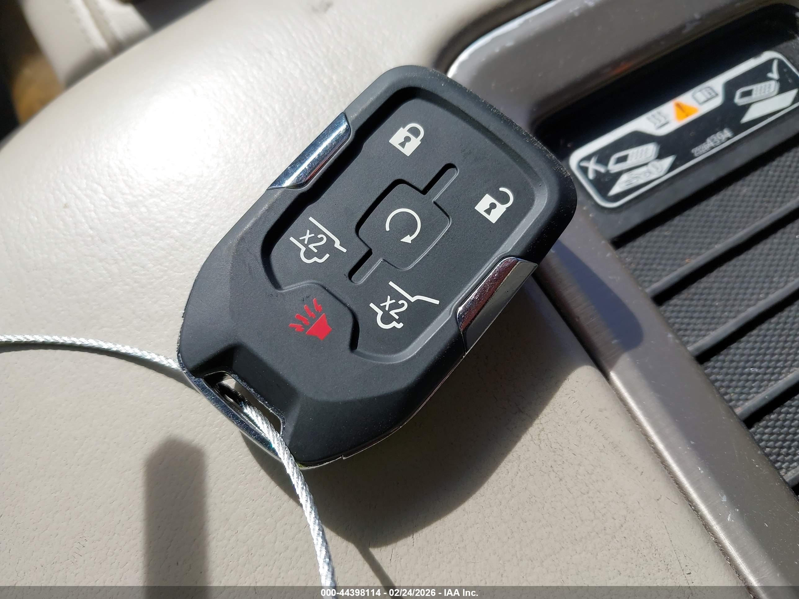 GMC YUKON image 11