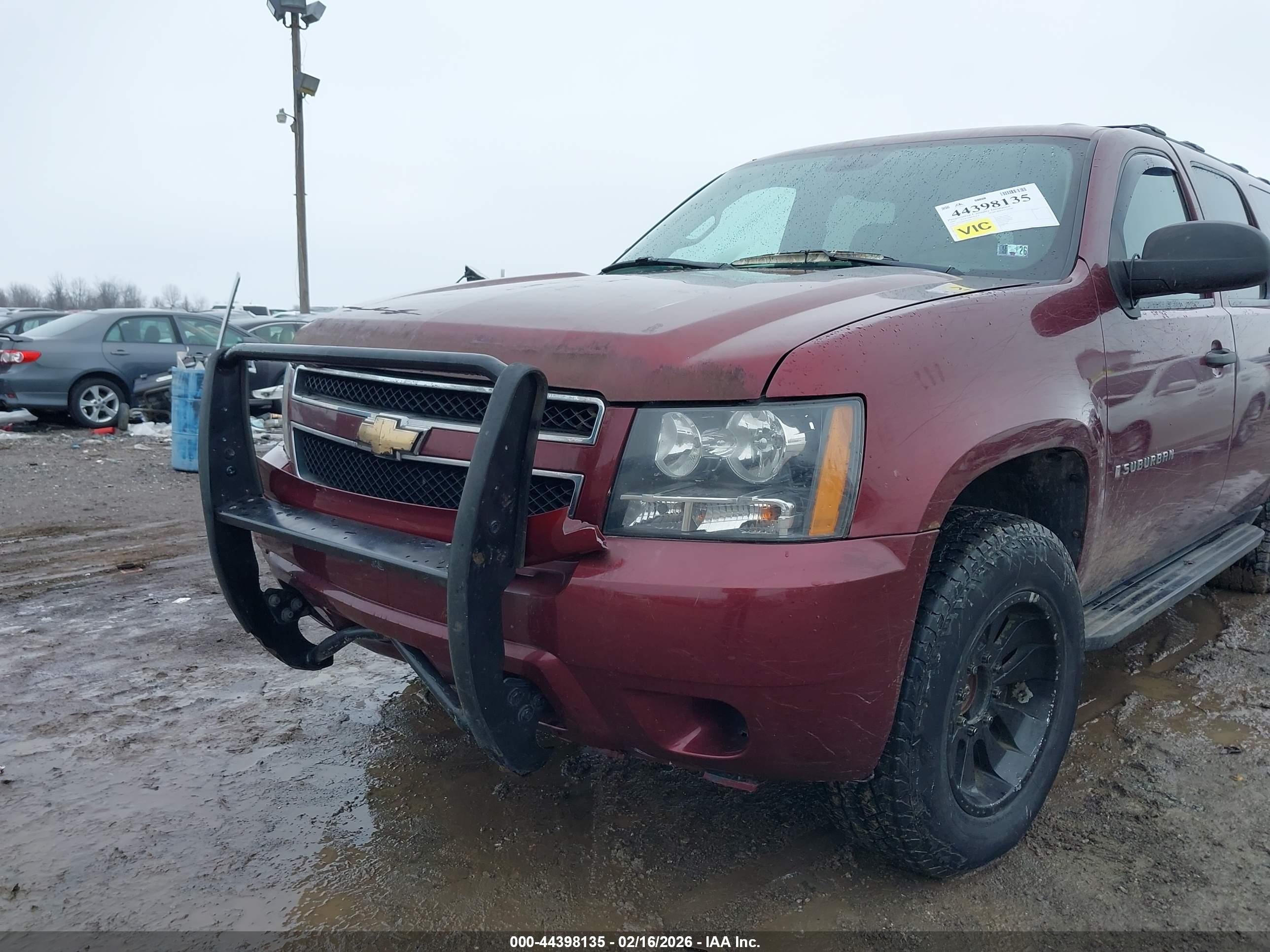 CHEVROLET SUBURBAN image 6