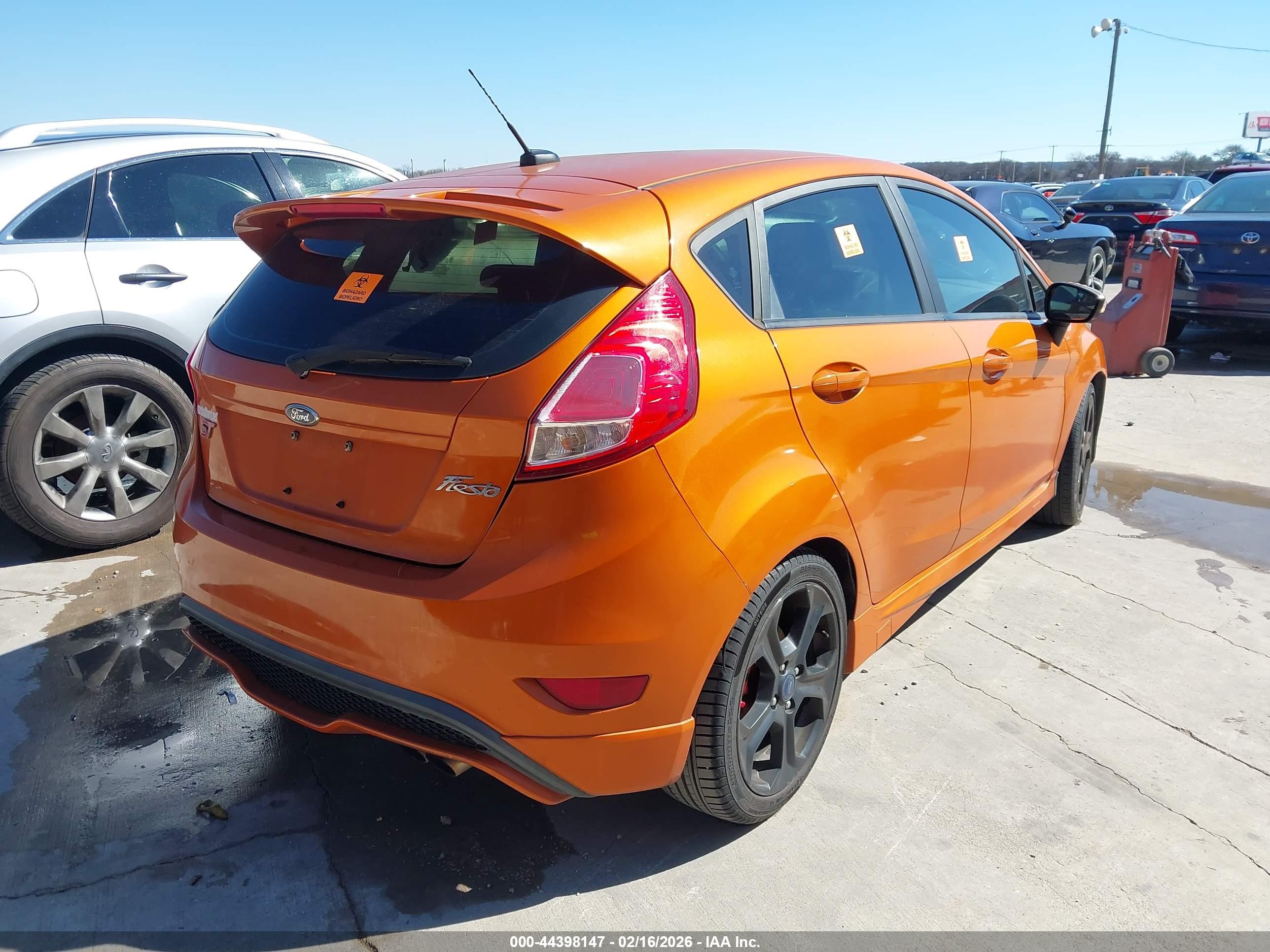 FORD FIESTA image 4