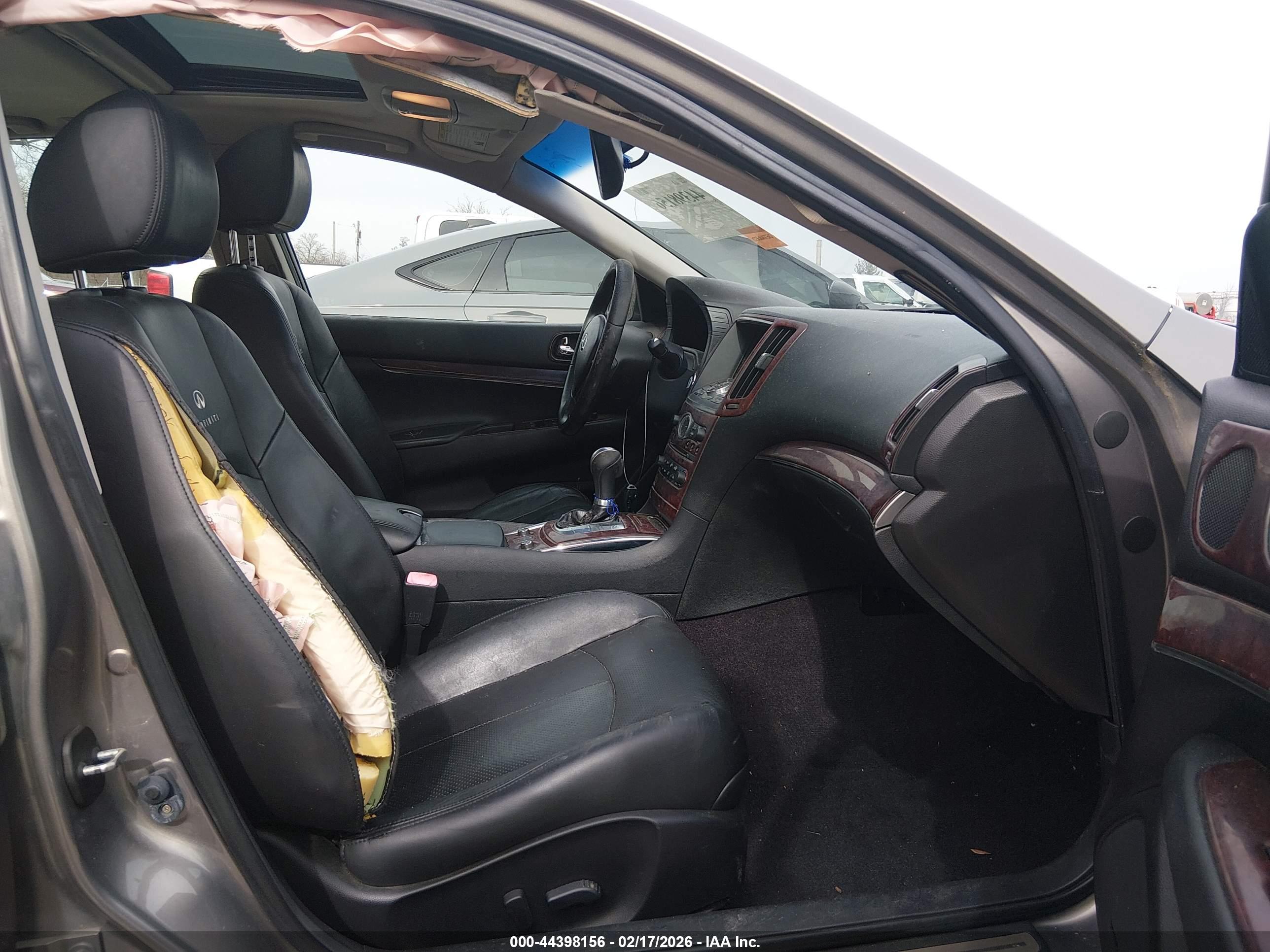 INFINITI G37X image 5